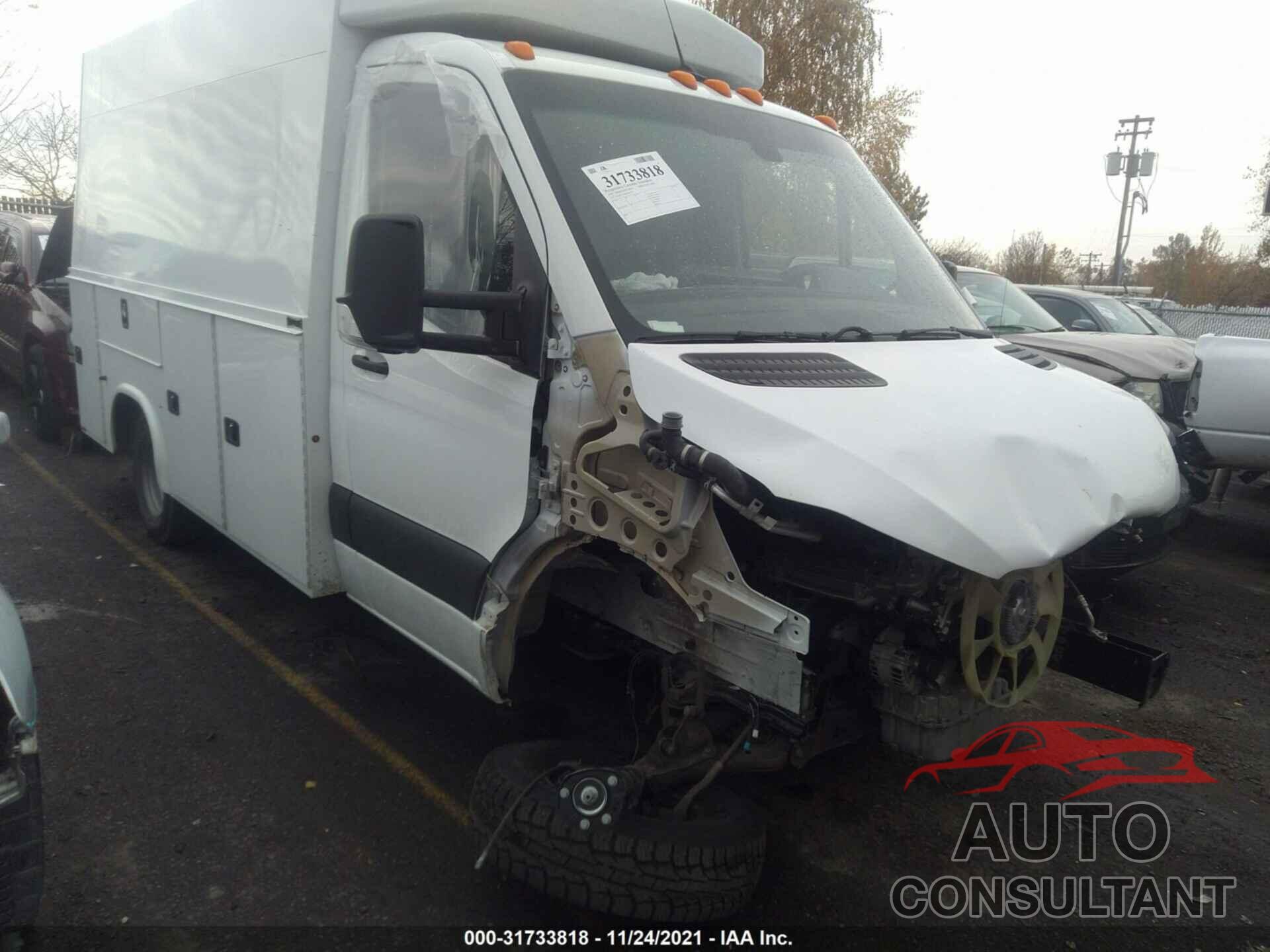 MERCEDES-BENZ SPRINTER CAB CHASSIS 2019 - WDAPF3CD8KN034175