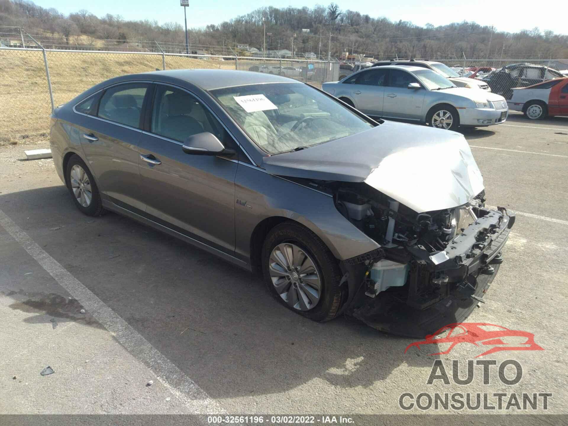 HYUNDAI SONATA HYBRID 2017 - KMHE24L19HA057925