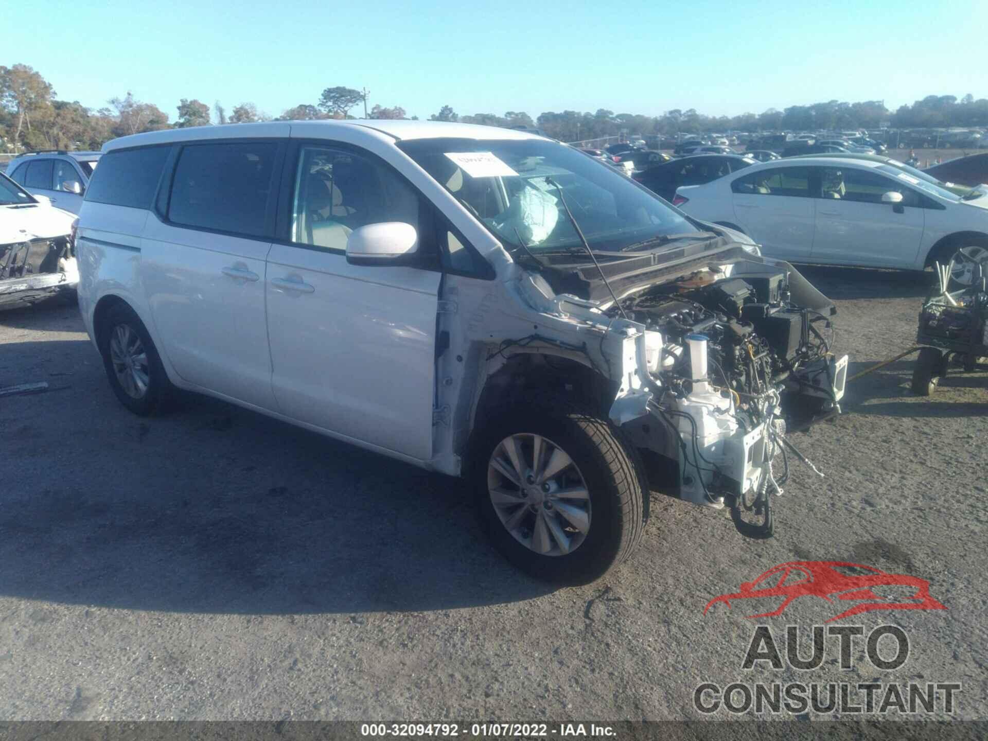 KIA SEDONA 2018 - KNDMB5C1XJ6397406