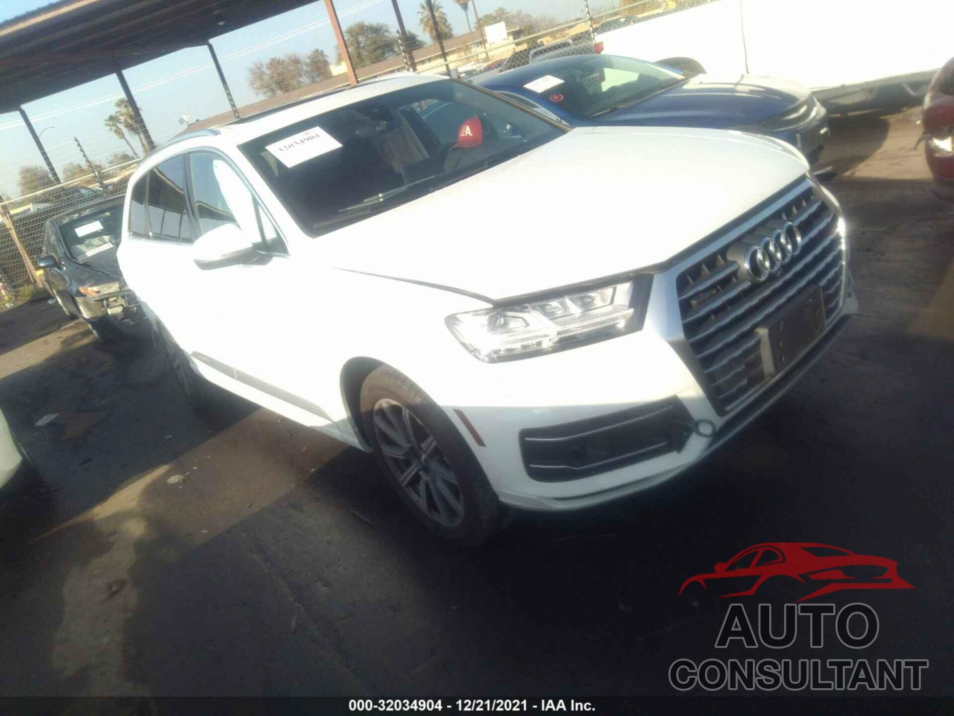 AUDI Q7 2018 - WA1LHAF71JD000268