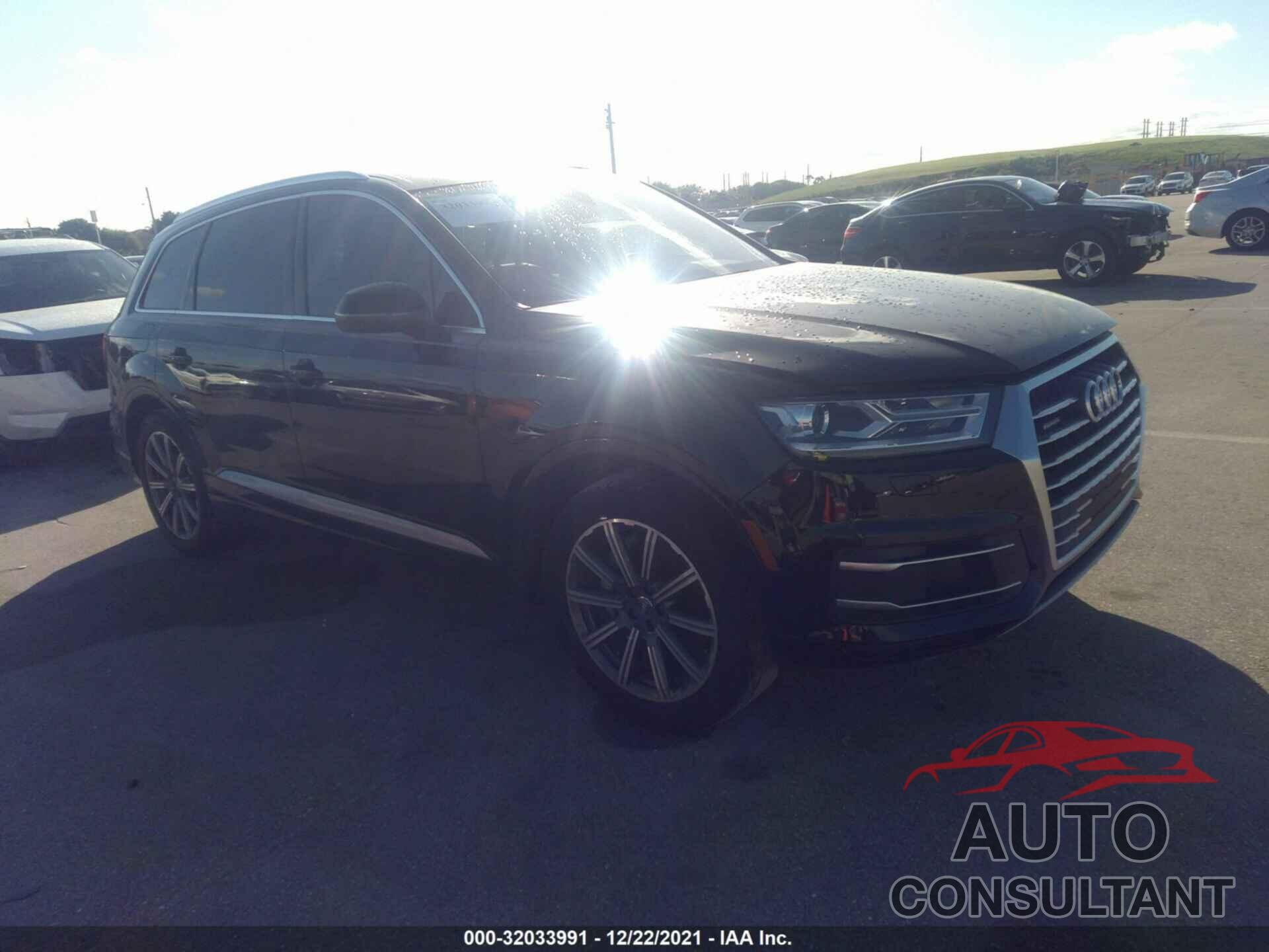 AUDI Q7 2017 - WA1LHAF72HD037503