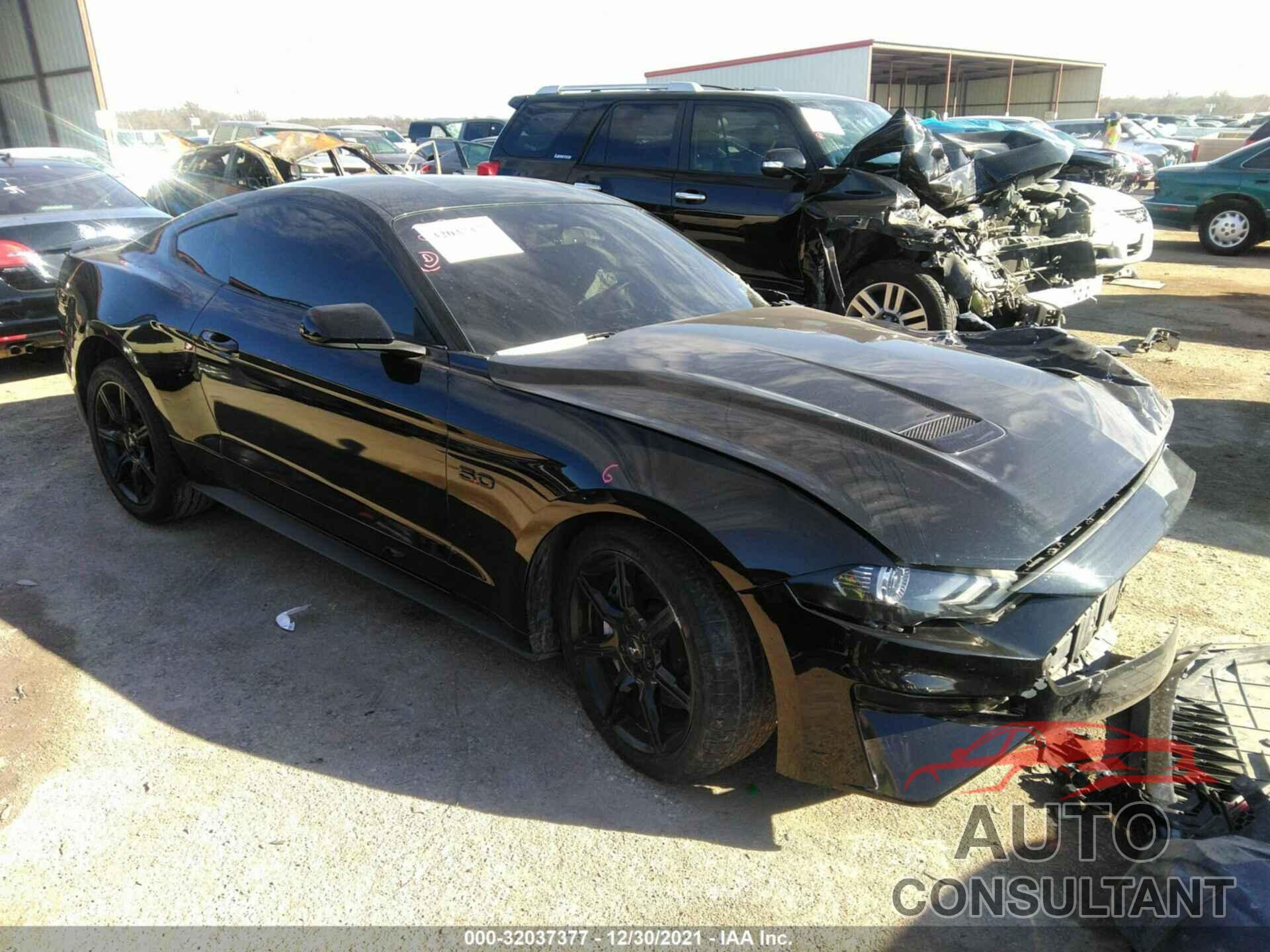 FORD MUSTANG 2018 - 1FA6P8CF2J5135642
