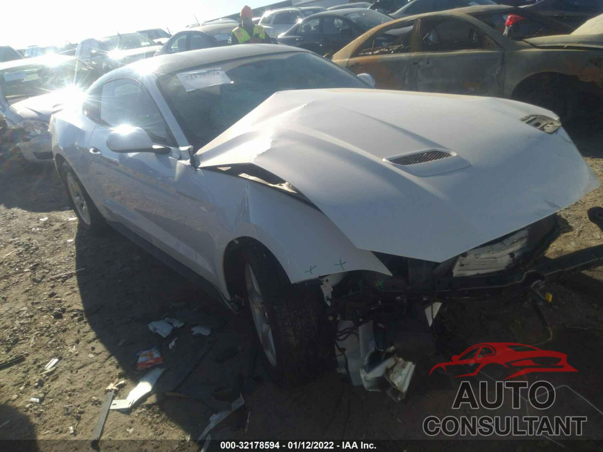 FORD MUSTANG 2019 - 1FA6P8TH1K5180543