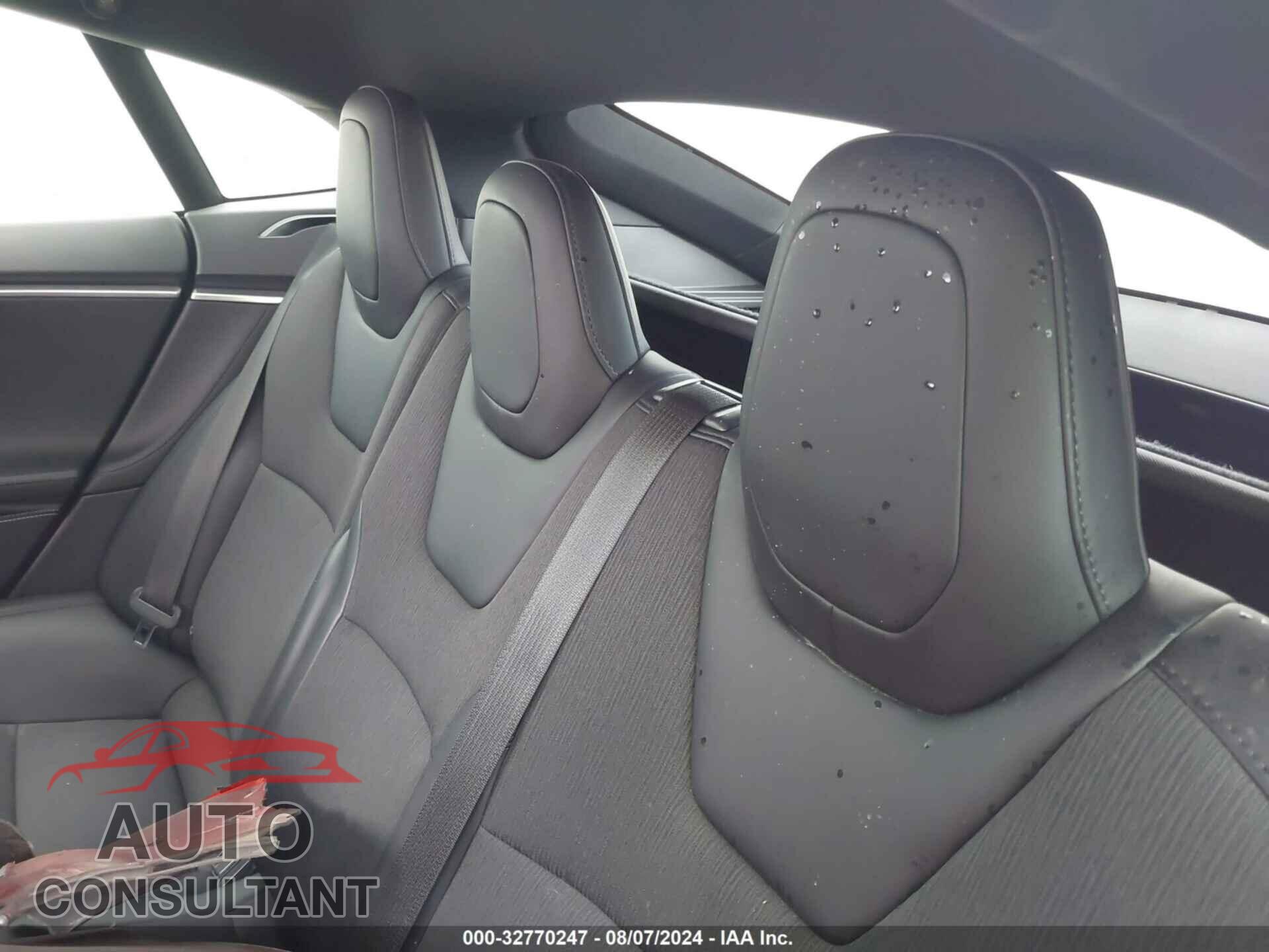 TESLA MODEL S 2017 - 5YJSA1E18HF213739