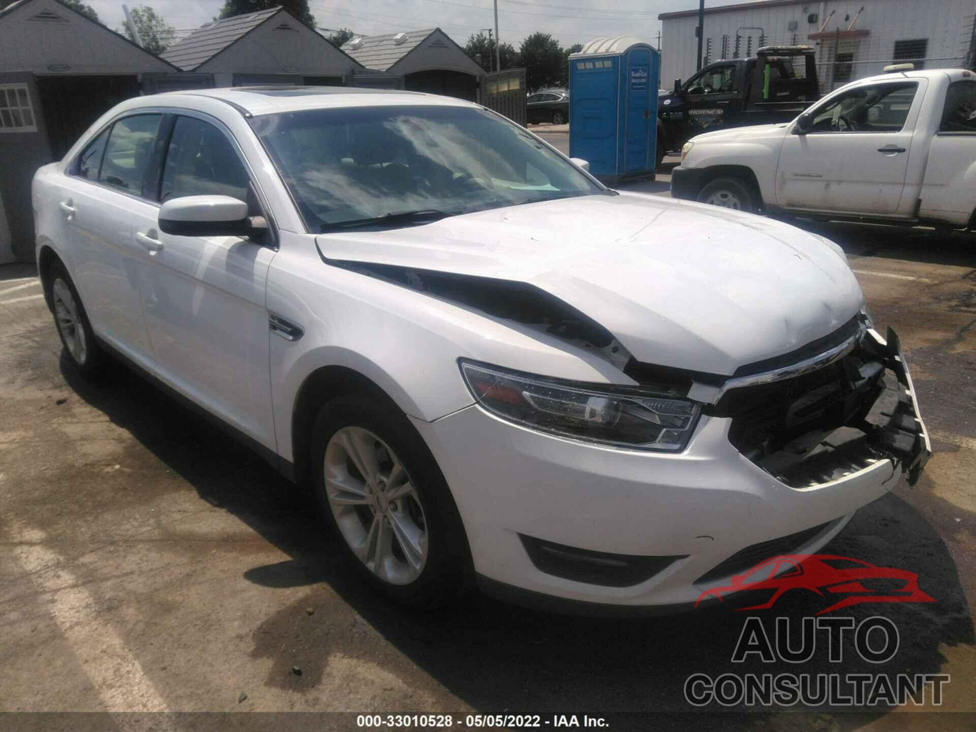 FORD TAURUS 2018 - 1FAHP2E88JG101245