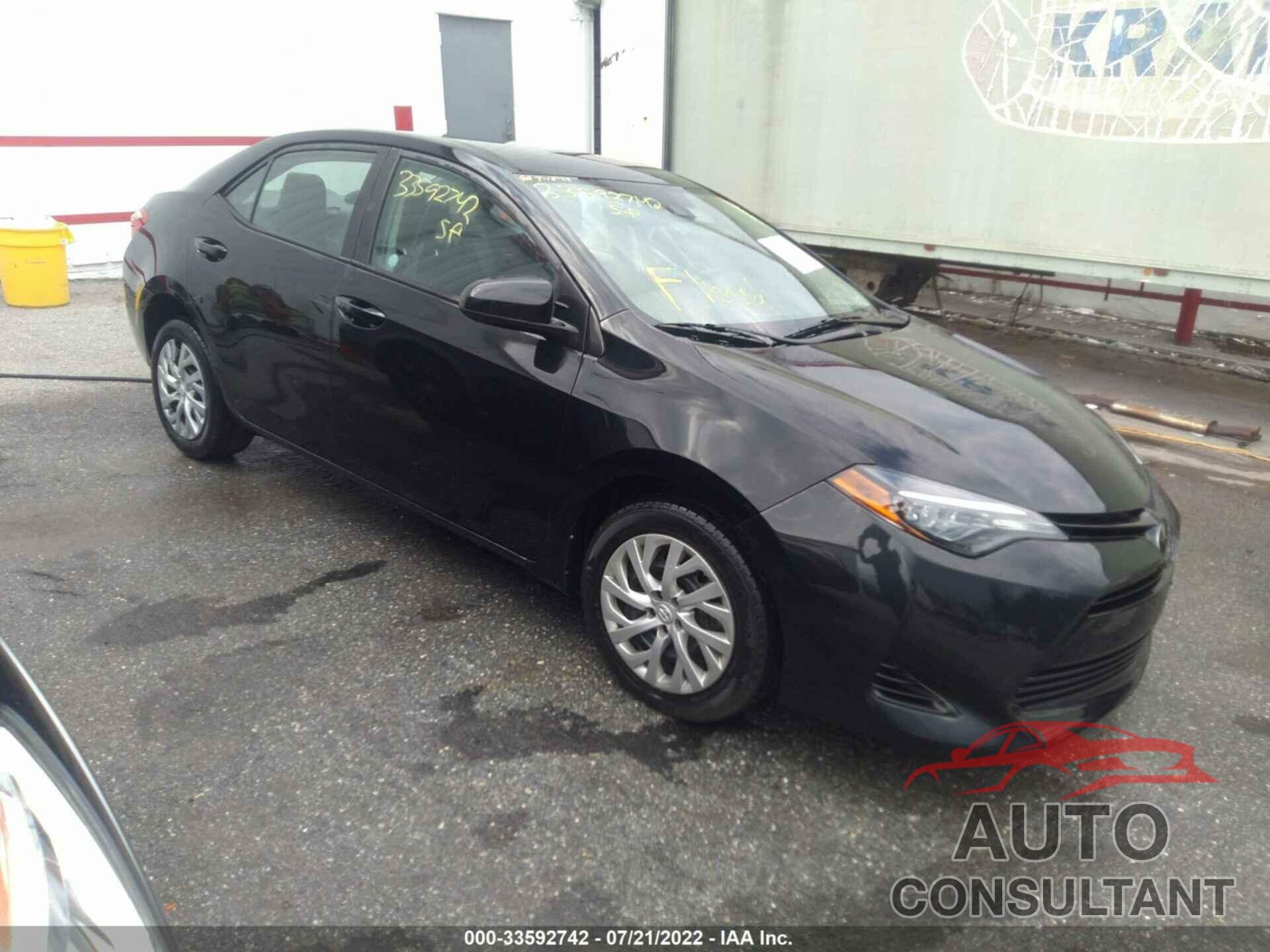 TOYOTA COROLLA 2018 - 2T1BURHE3JC102563