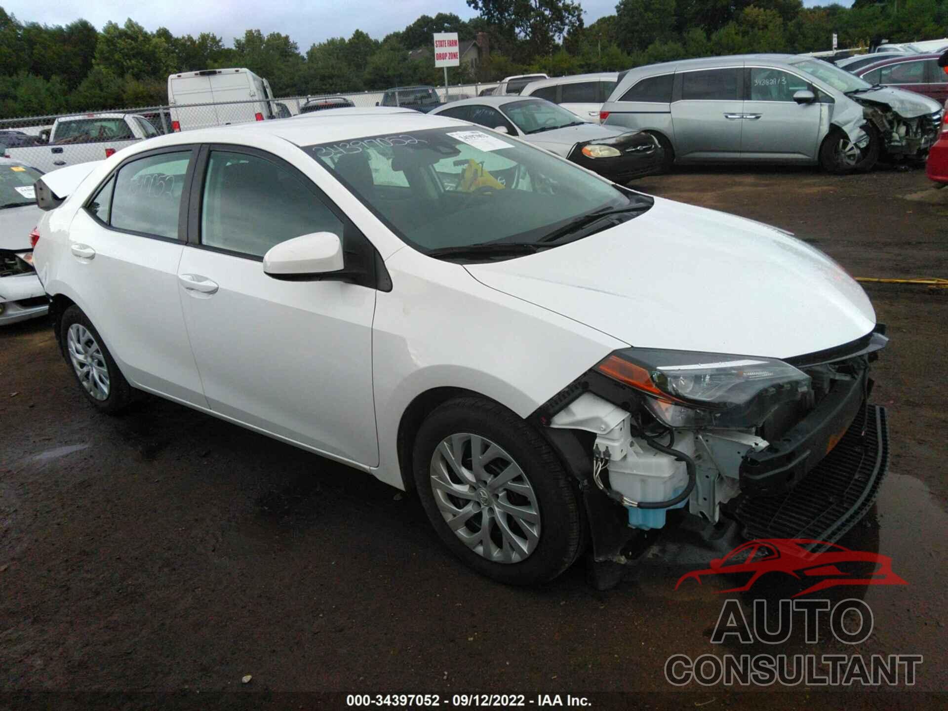 TOYOTA COROLLA 2018 - 2T1BURHE2JC051086