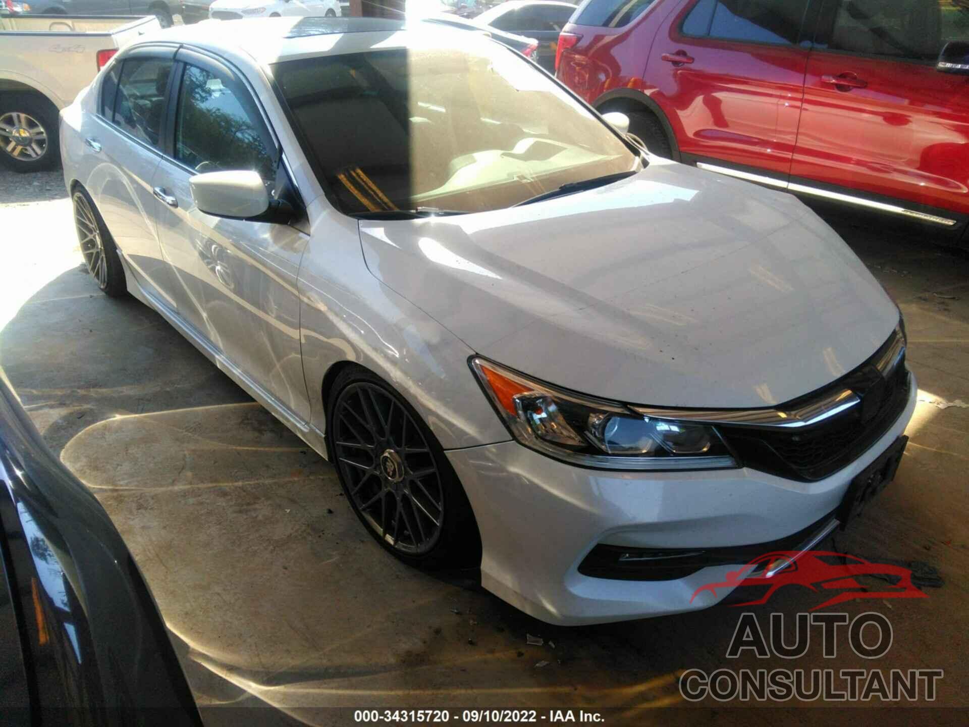 HONDA ACCORD SEDAN 2017 - 1HGCR2F11HA020375