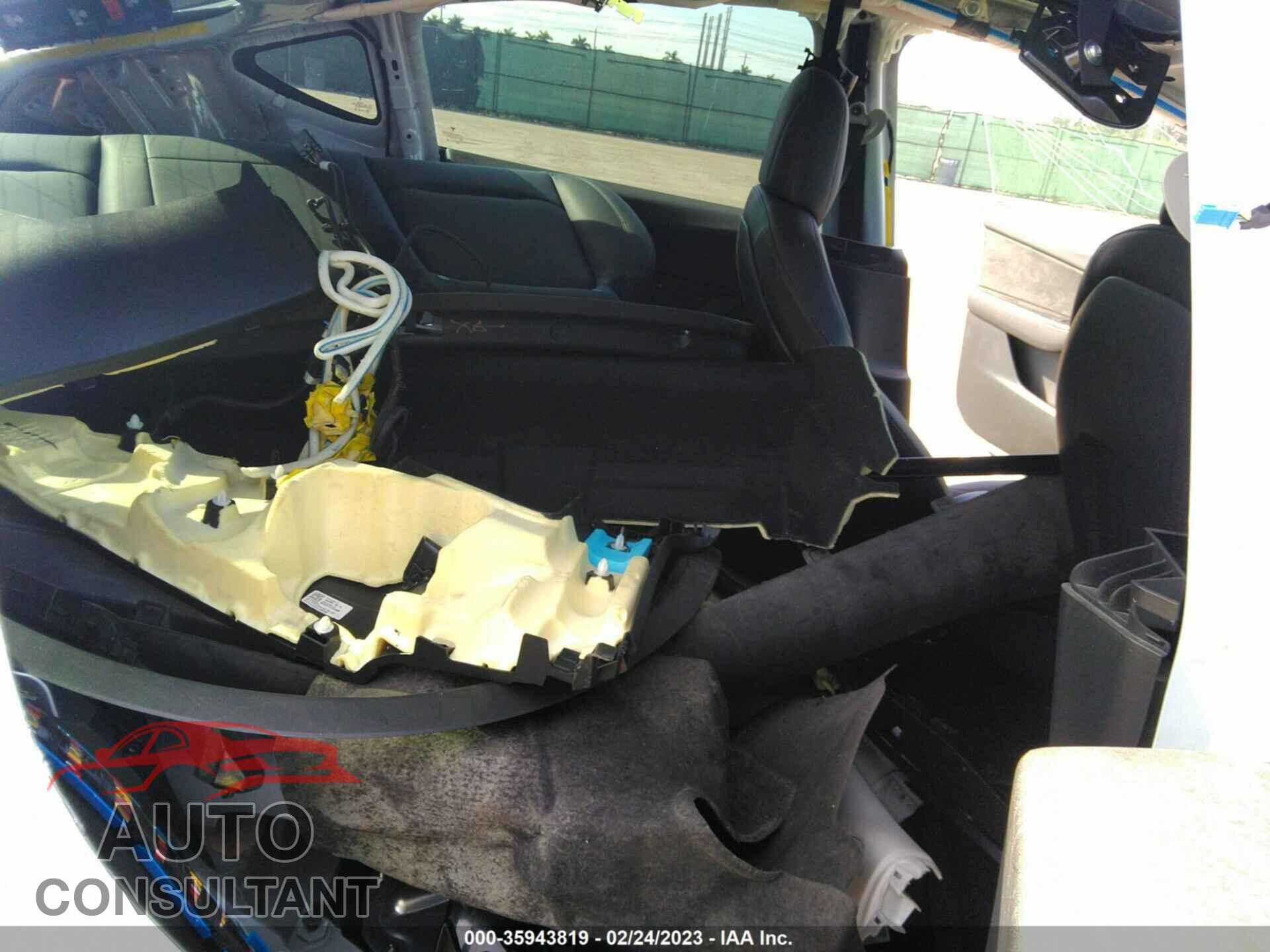 TESLA MODEL Y 2022 - 7SAYGDEF8NF442054