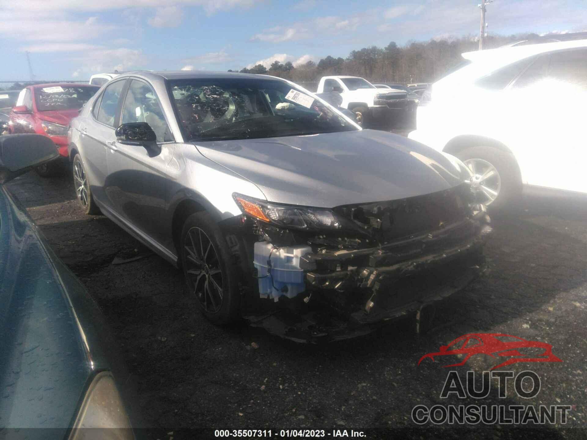 TOYOTA CAMRY 2022 - 4T1G11AK1NU657208