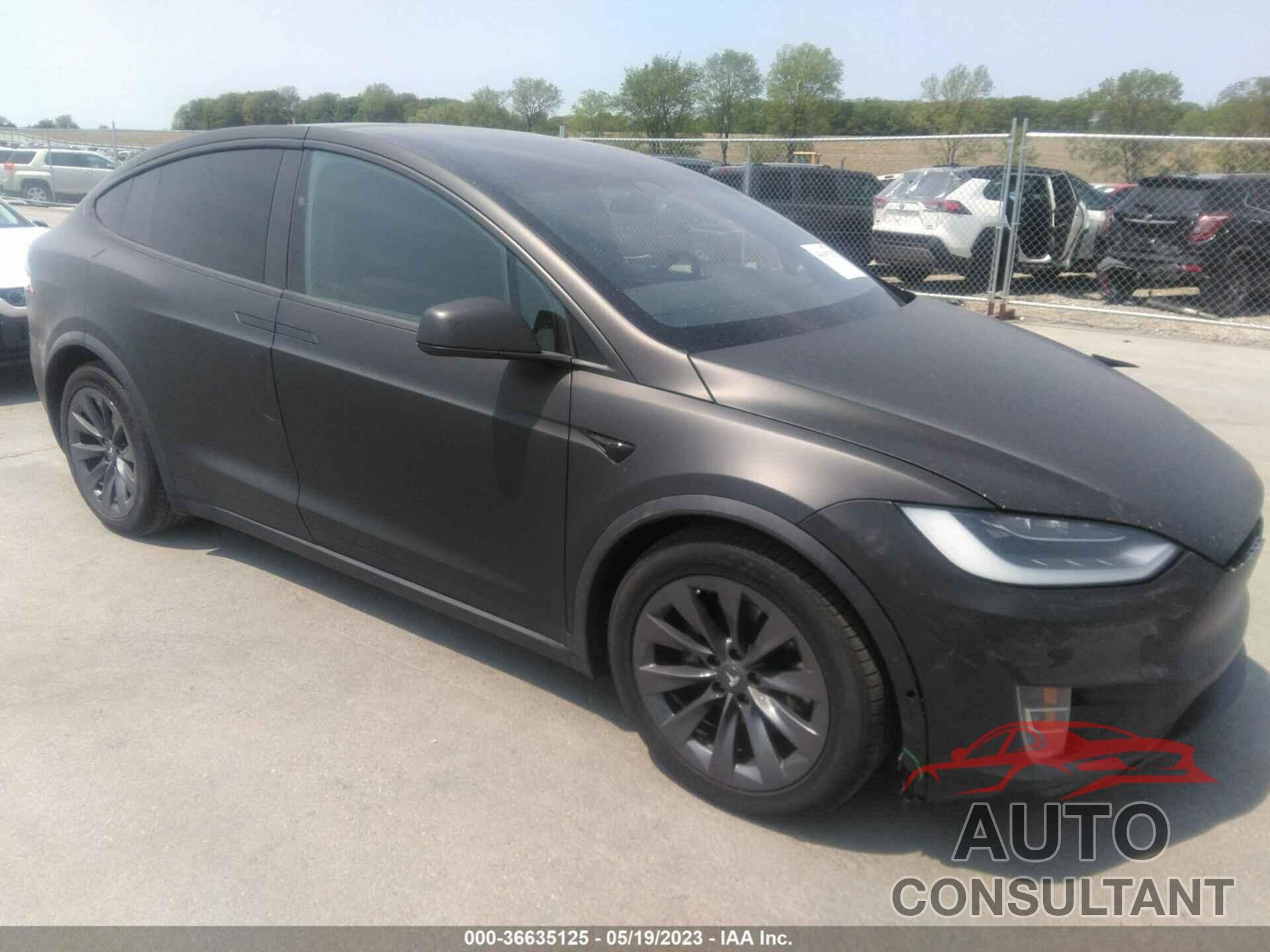 TESLA MODEL X 2017 - 5YJXCBE27HF058180