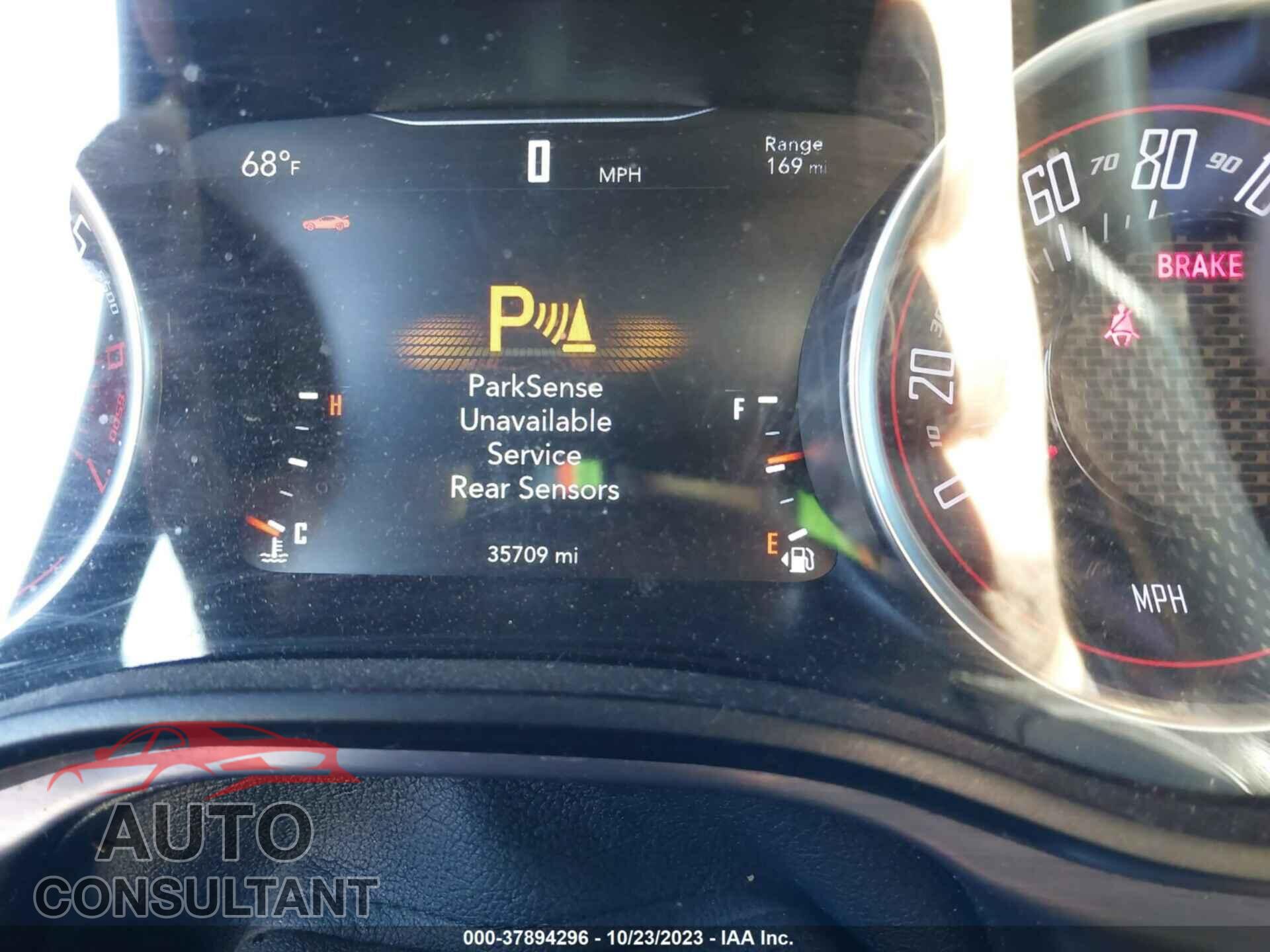 DODGE CHALLENGER 2018 - 2C3CDZBT5JH304875