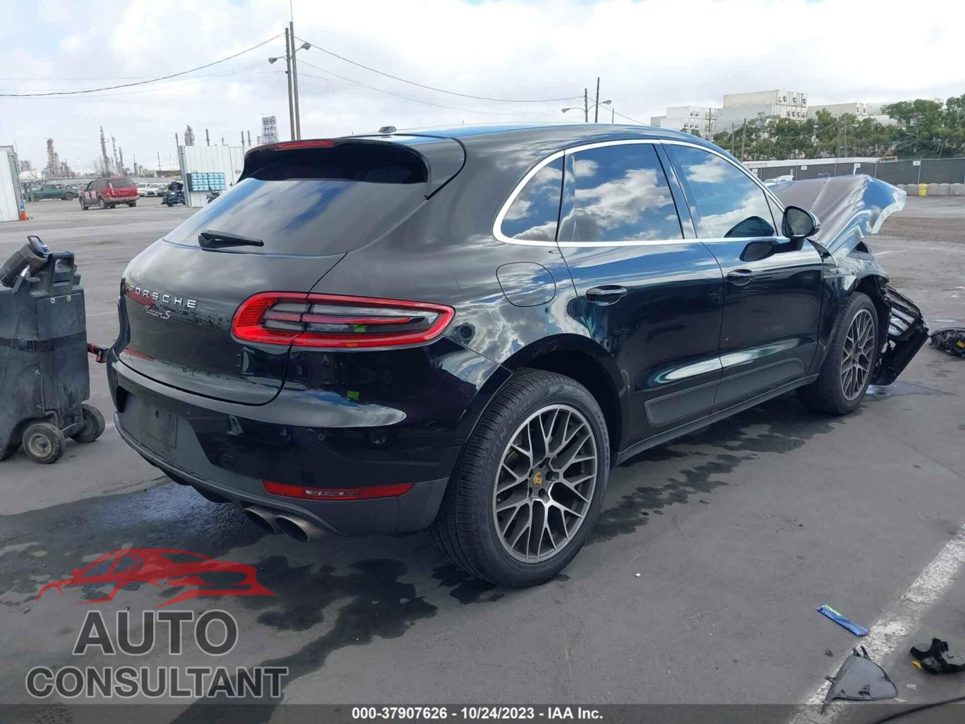 PORSCHE MACAN 2015 - WP1AB2A5XFLB61644