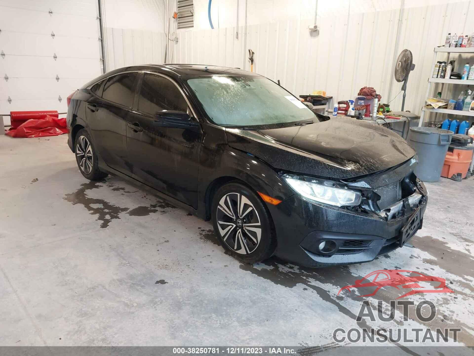 HONDA CIVIC 2018 - JHMFC1F36JX031706