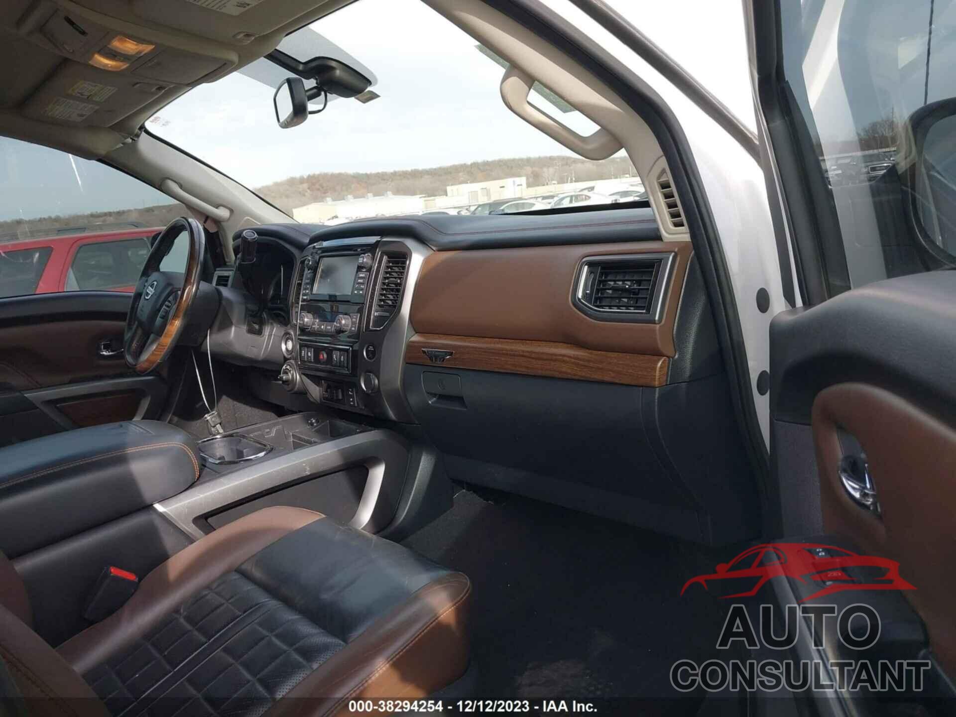 NISSAN TITAN 2017 - 1N6AA1E5XHN502831