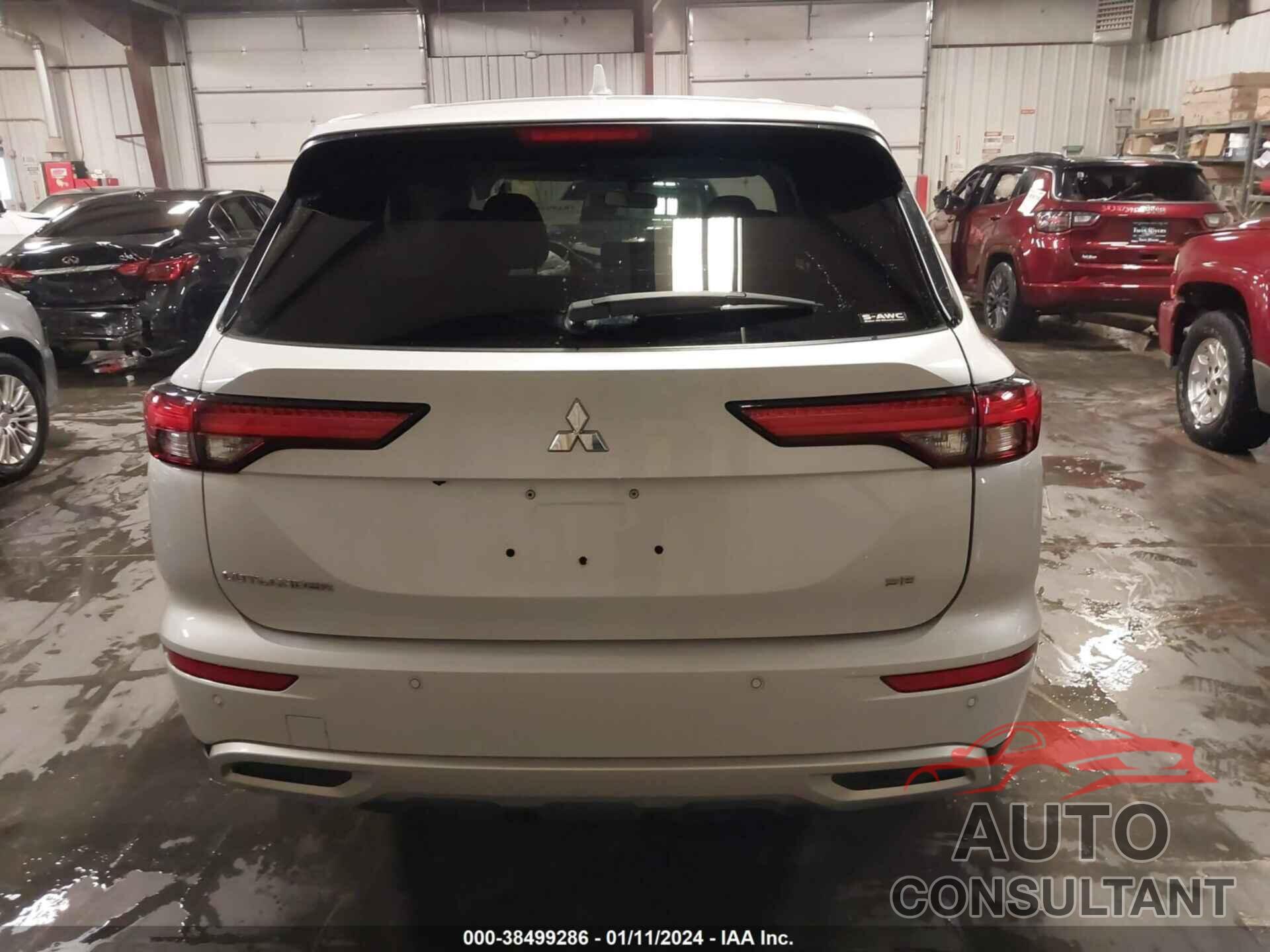 MITSUBISHI OUTLANDER 2022 - JA4J4UA88NZ081024