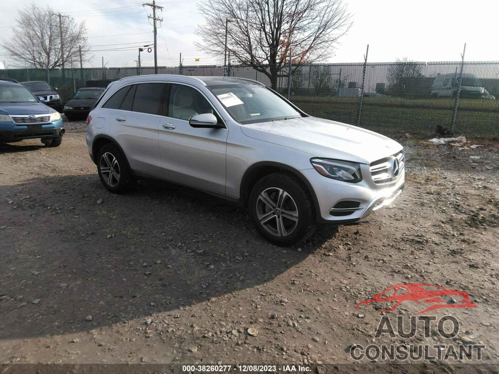 MERCEDES-BENZ GLC 2018 - WDC0G4KB3JV112646