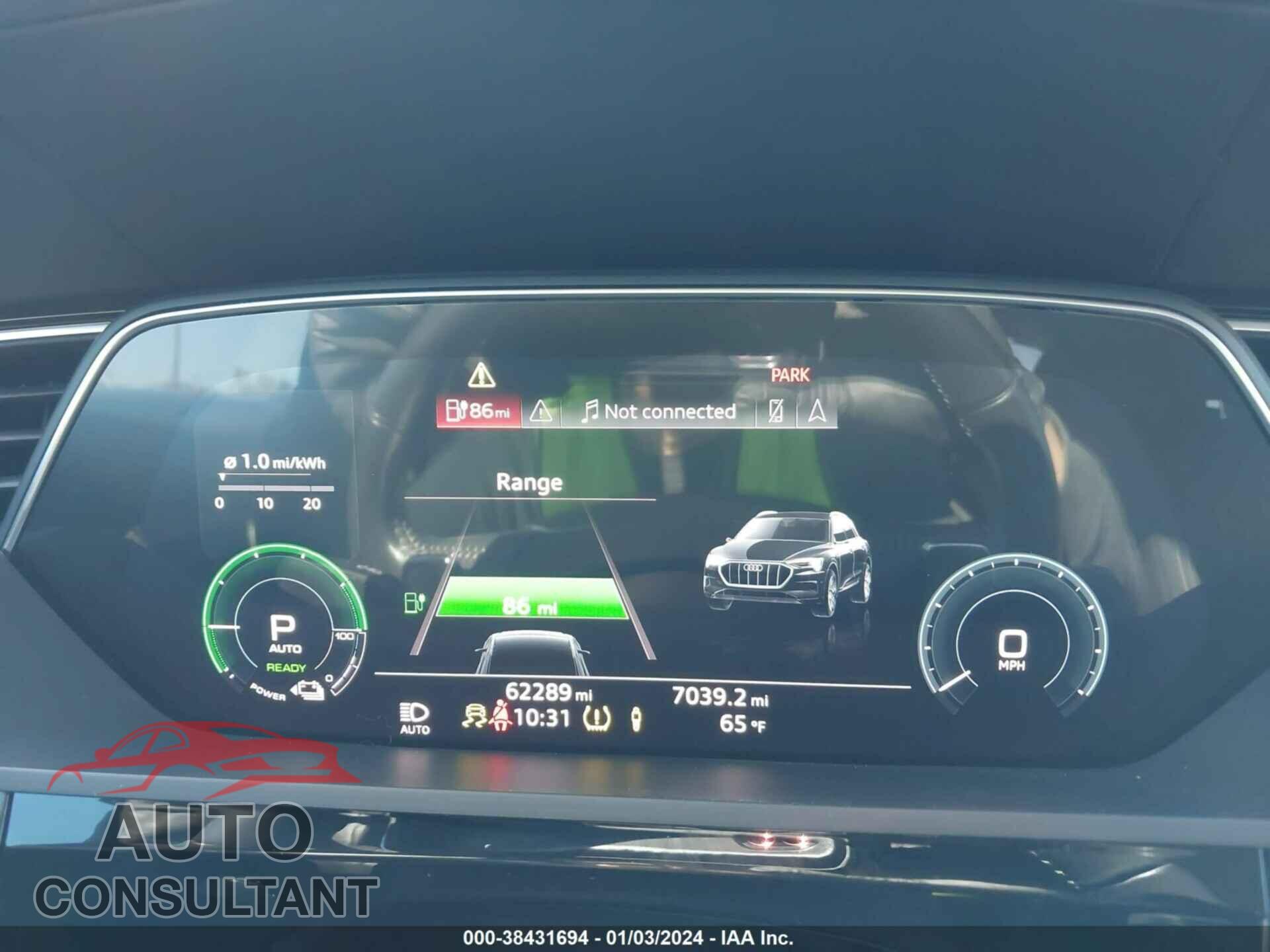 AUDI E-TRON 2019 - WA1VAAGE8KB009184