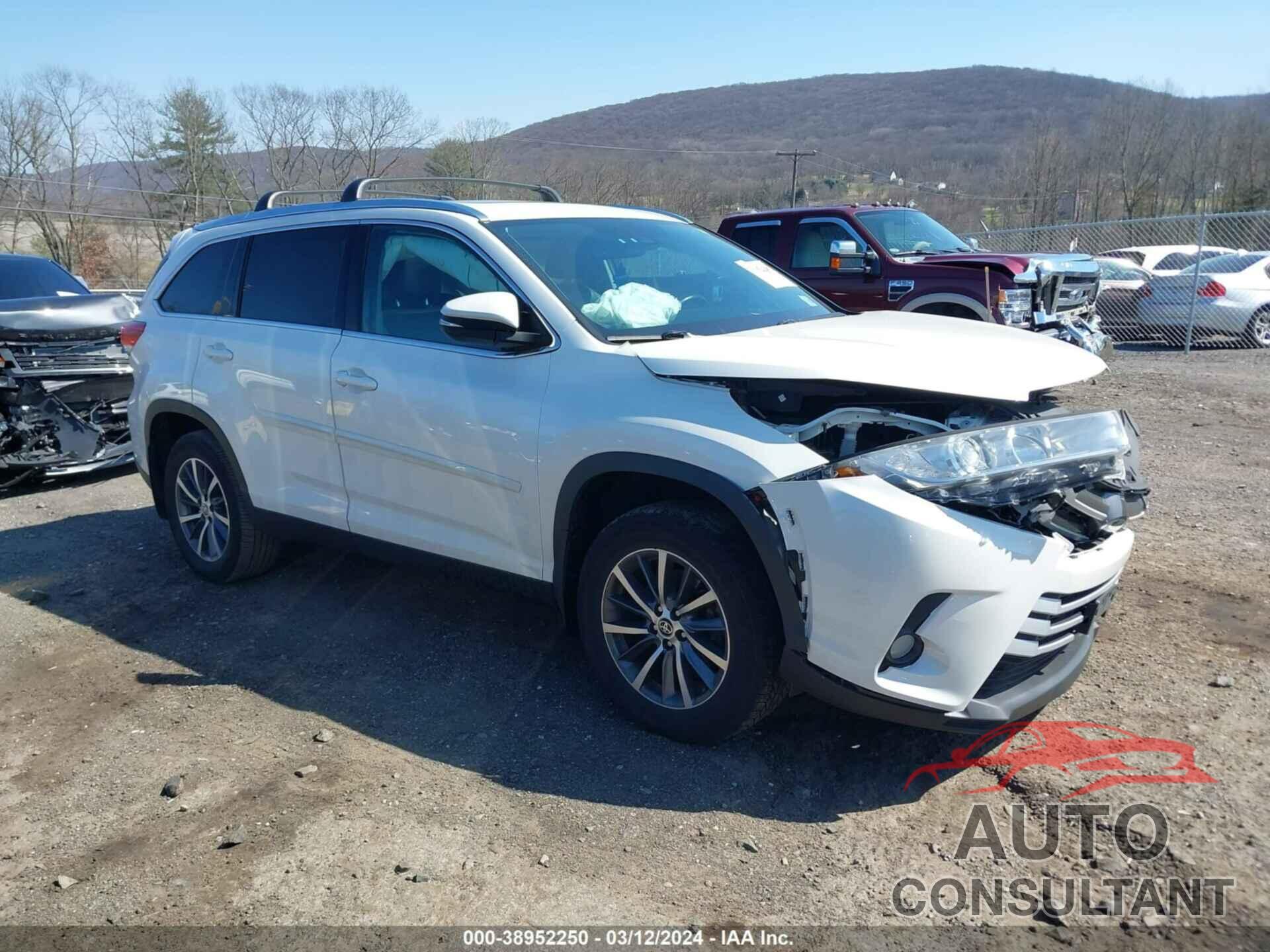 TOYOTA HIGHLANDER 2019 - 5TDJZRFH4KS743143