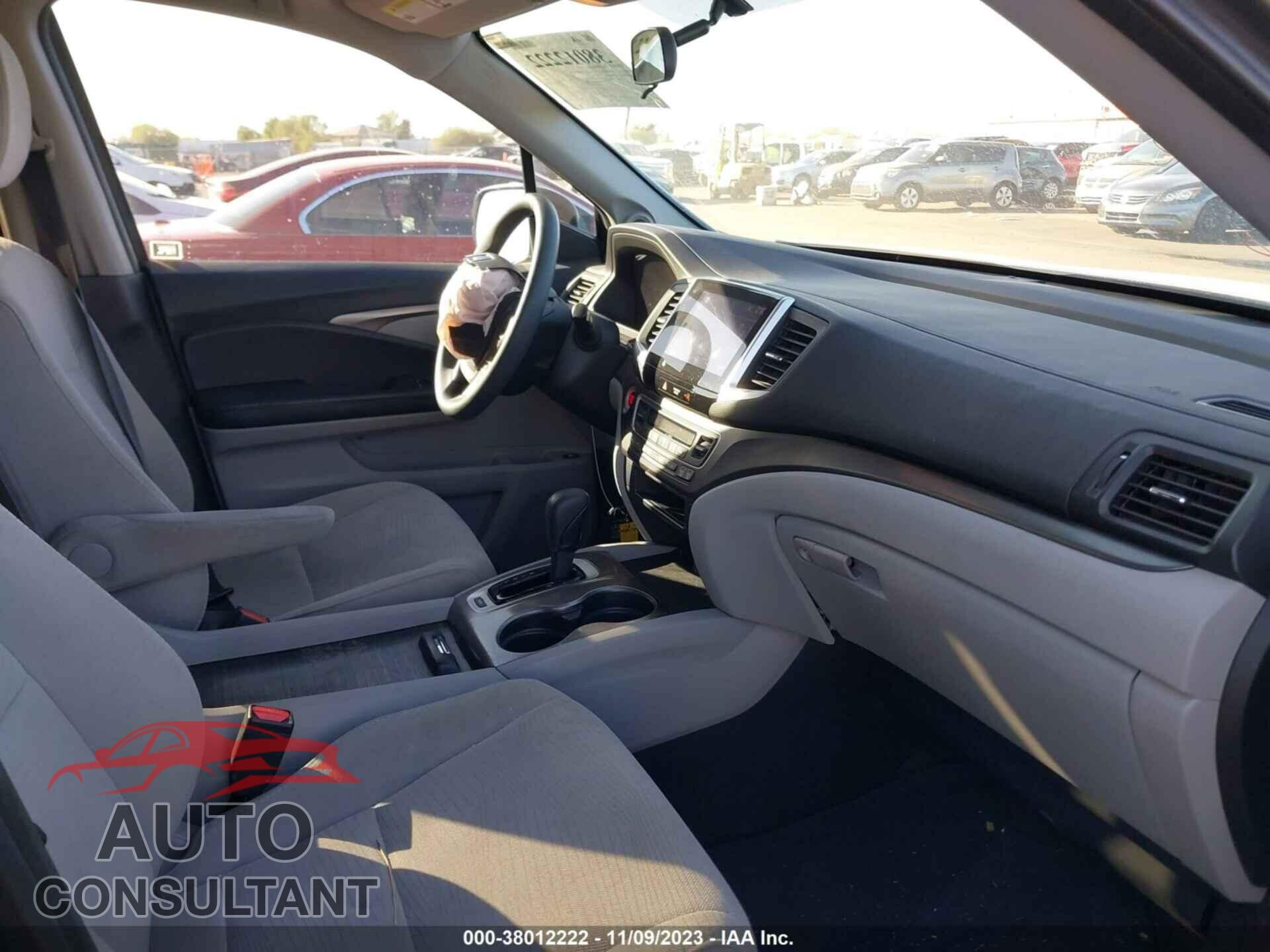 HONDA PILOT 2017 - 5FNYF5H30HB006956