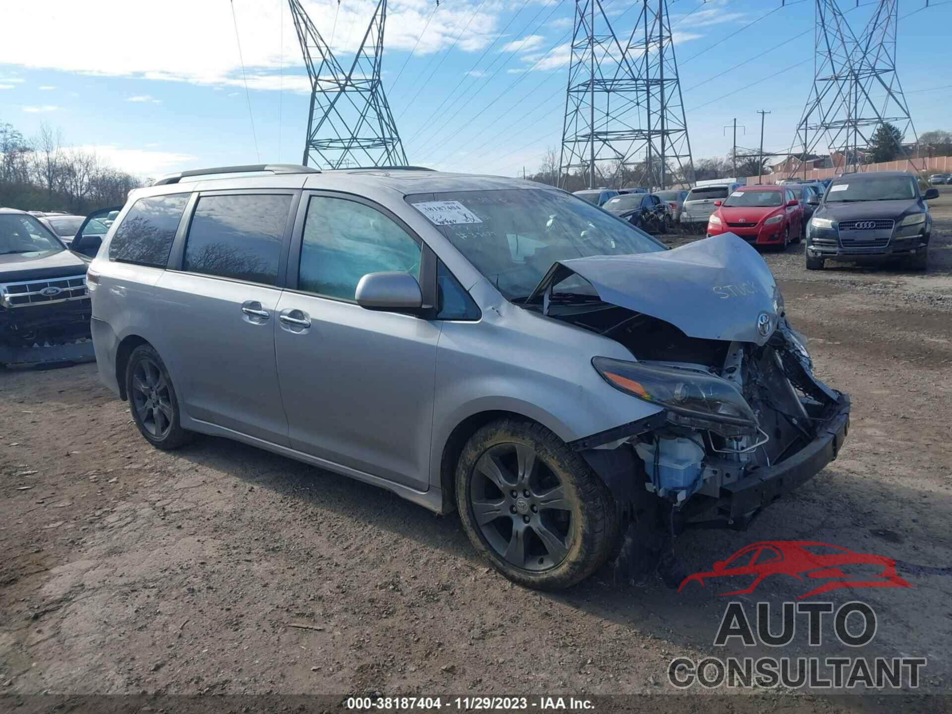 TOYOTA SIENNA 2015 - 5TDXK3DC3FS668931