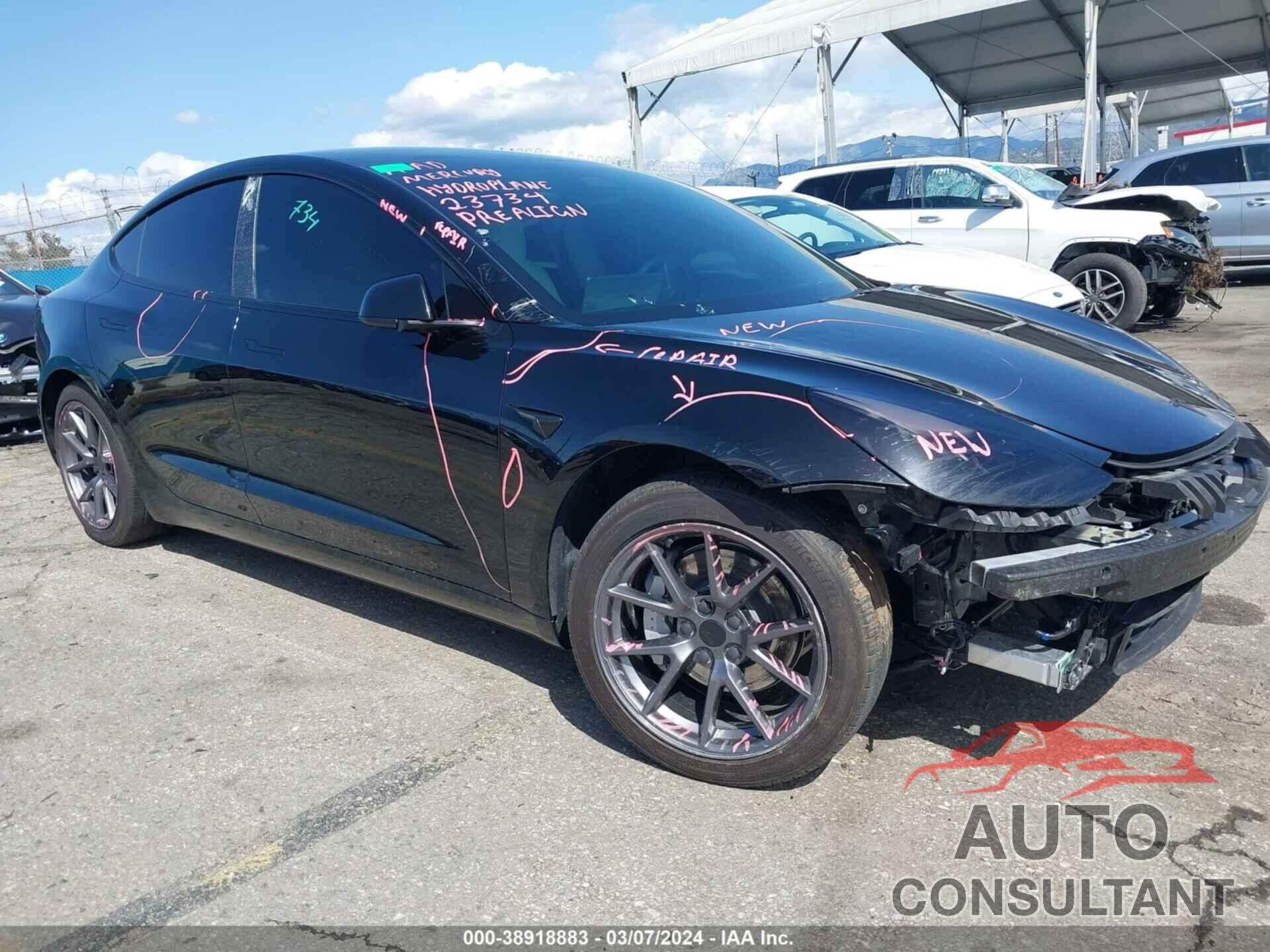 TESLA MODEL 3 2021 - 5YJ3E1EA8MF094352