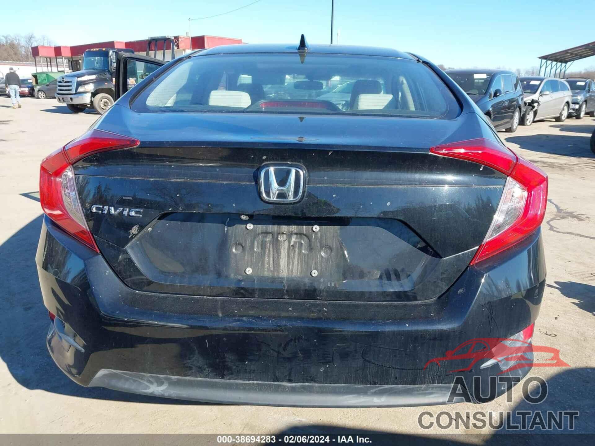 HONDA CIVIC 2018 - 2HGFC2F83JH517706