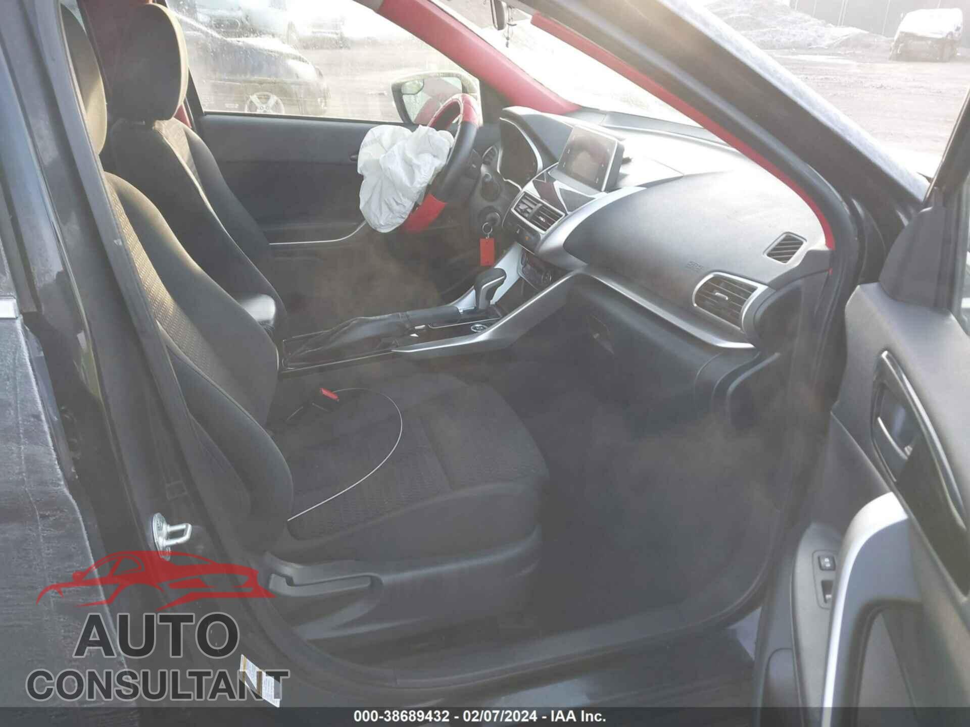 MITSUBISHI ECLIPSE CROSS 2018 - JA4AT4AA3JZ060629