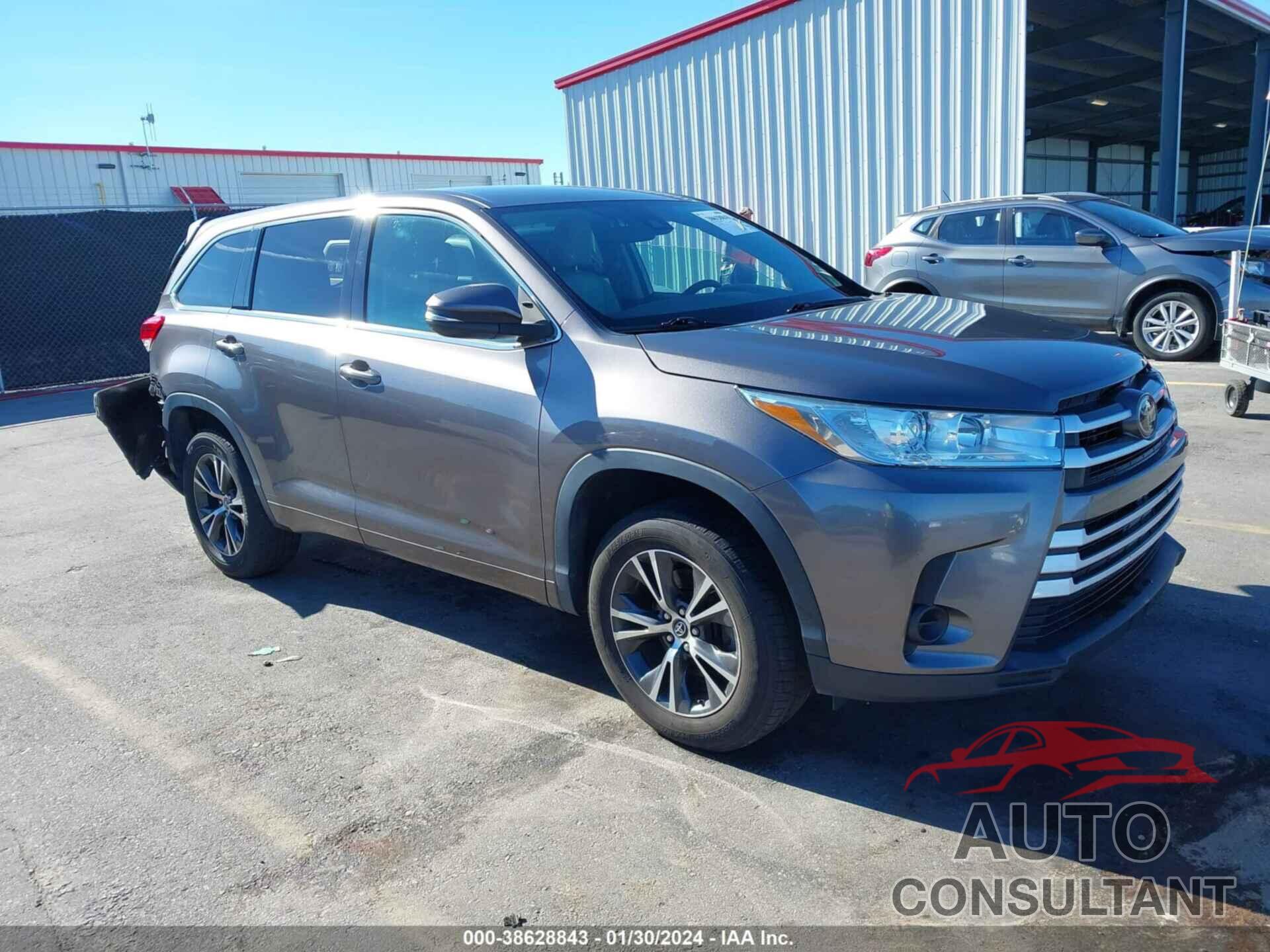 TOYOTA HIGHLANDER 2018 - 5TDZARFH9JS041845