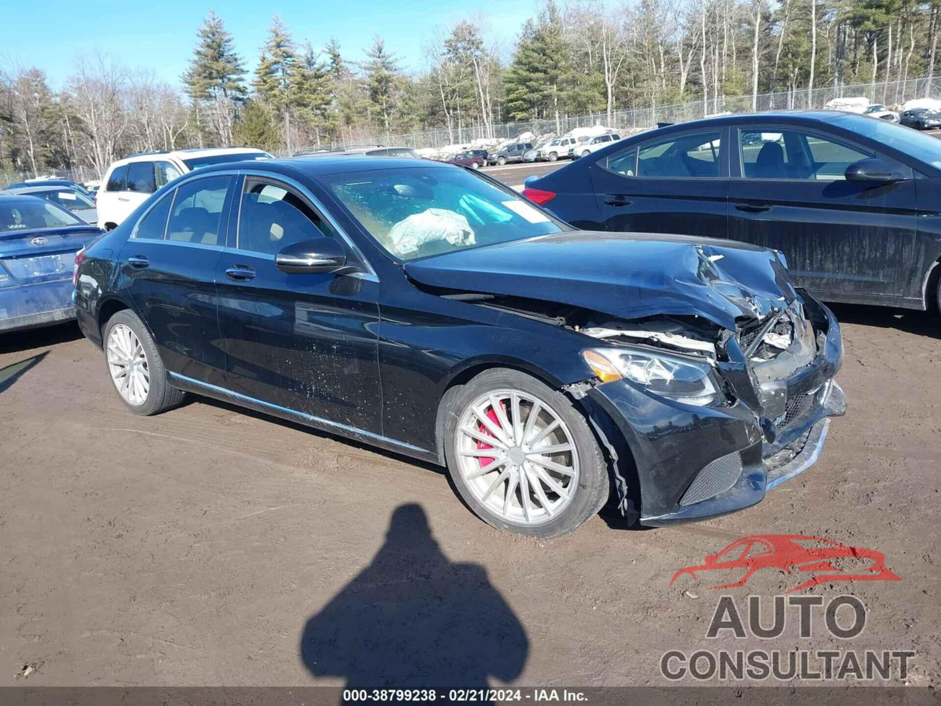 MERCEDES-BENZ C 300 2018 - 55SWF4KB2JU244233