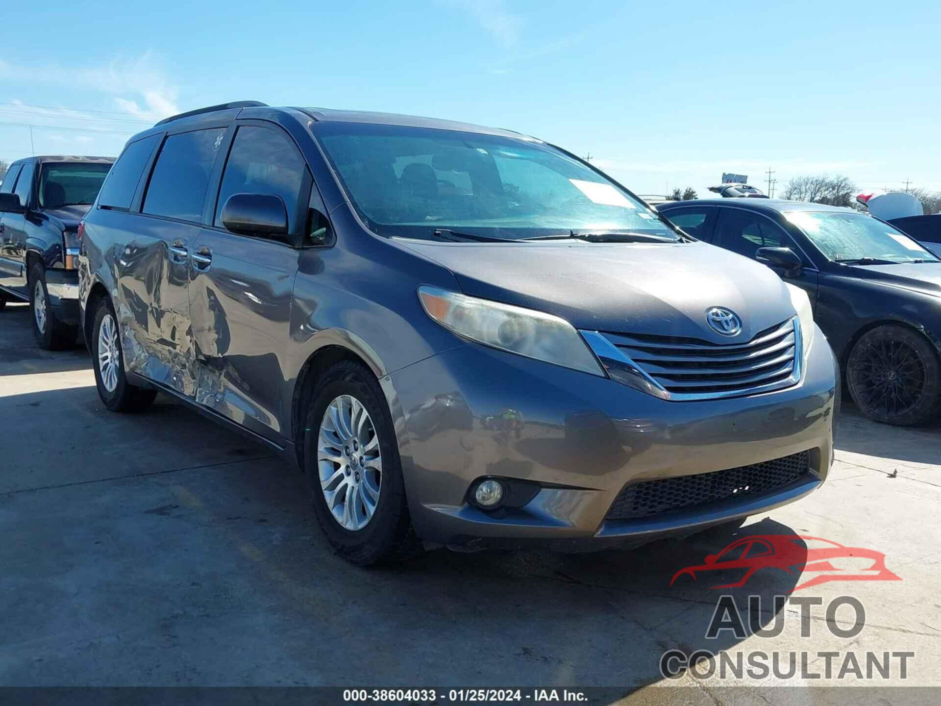 TOYOTA SIENNA 2016 - 5TDYK3DC5GS749791