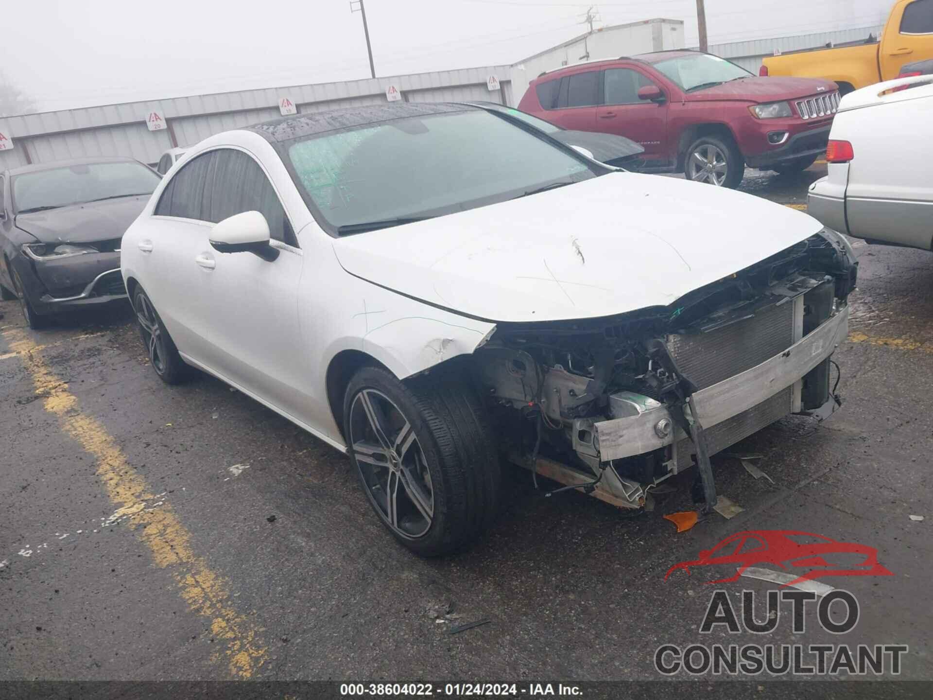 MERCEDES-BENZ CLA 250 2020 - W1K5J4GB1LN090905