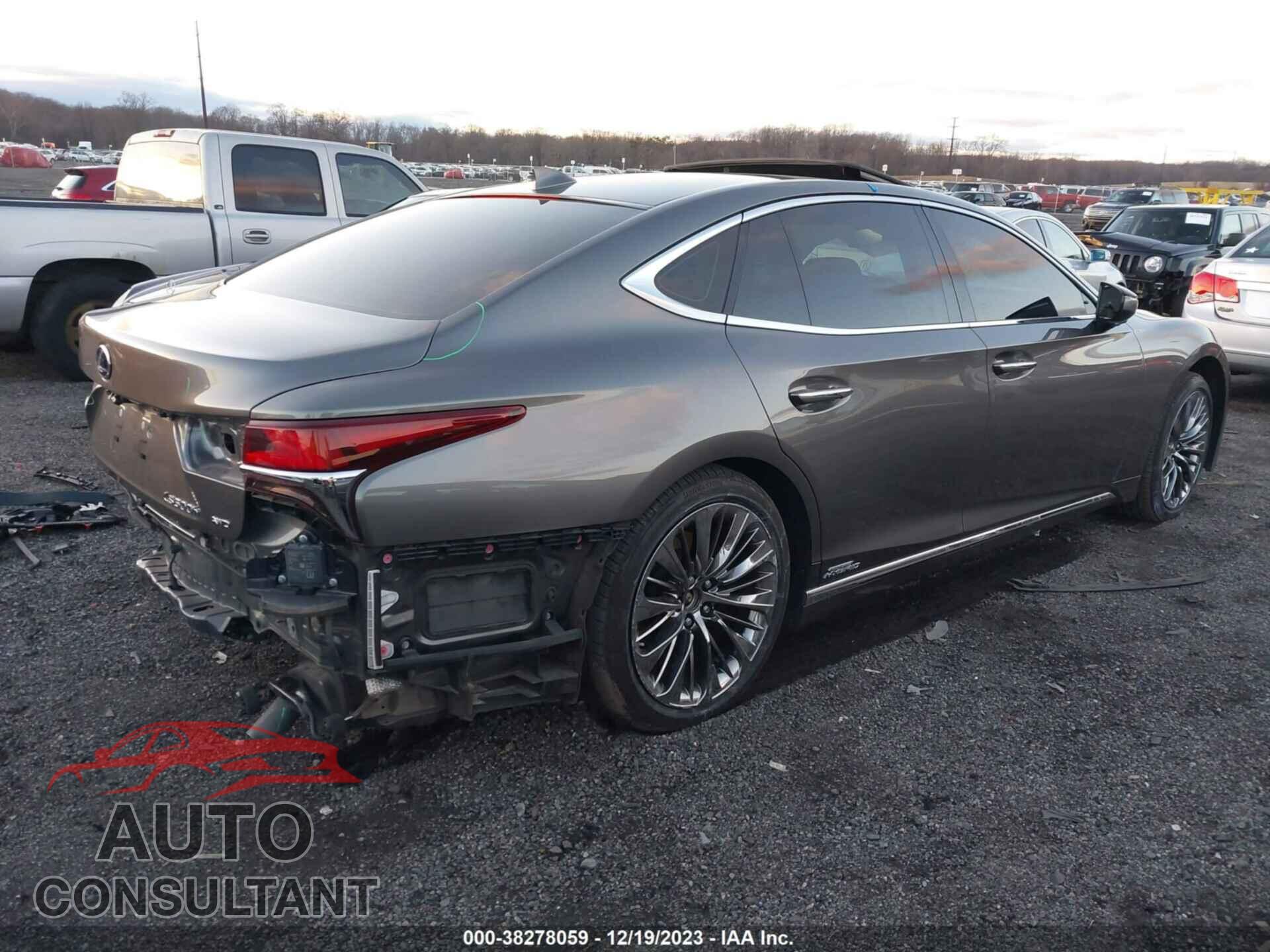 LEXUS LS 500H 2018 - JTHCYLFF6J5000705