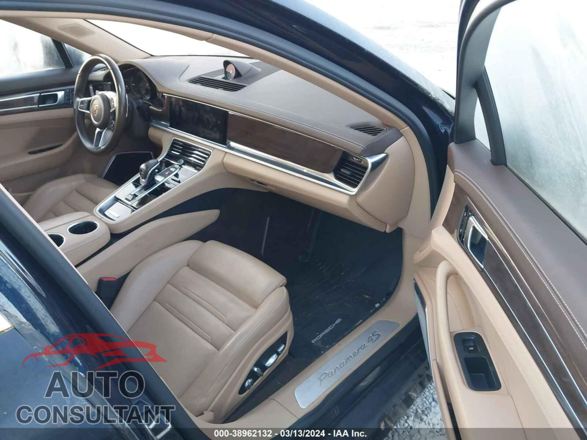 PORSCHE PANAMERA 2017 - WP0AB2A72HL123900