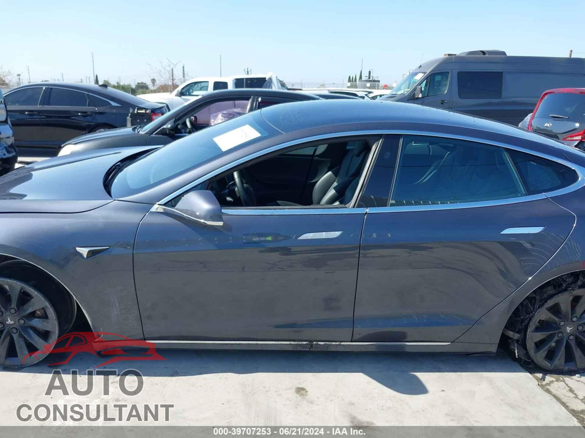 TESLA MODEL S 2018 - 5YJSA1E22JF263468