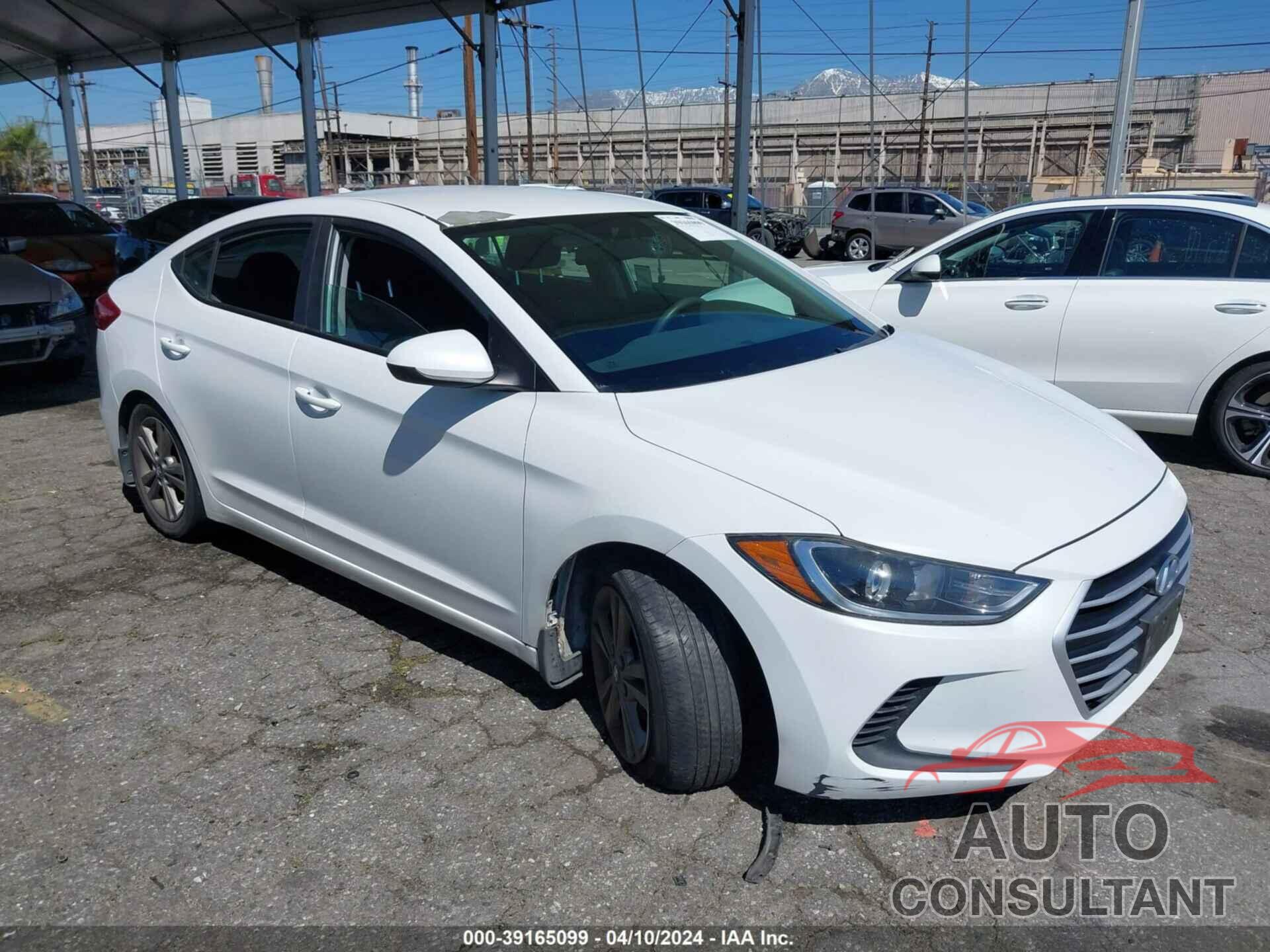 HYUNDAI ELANTRA 2018 - 5NPD84LF4JH361866