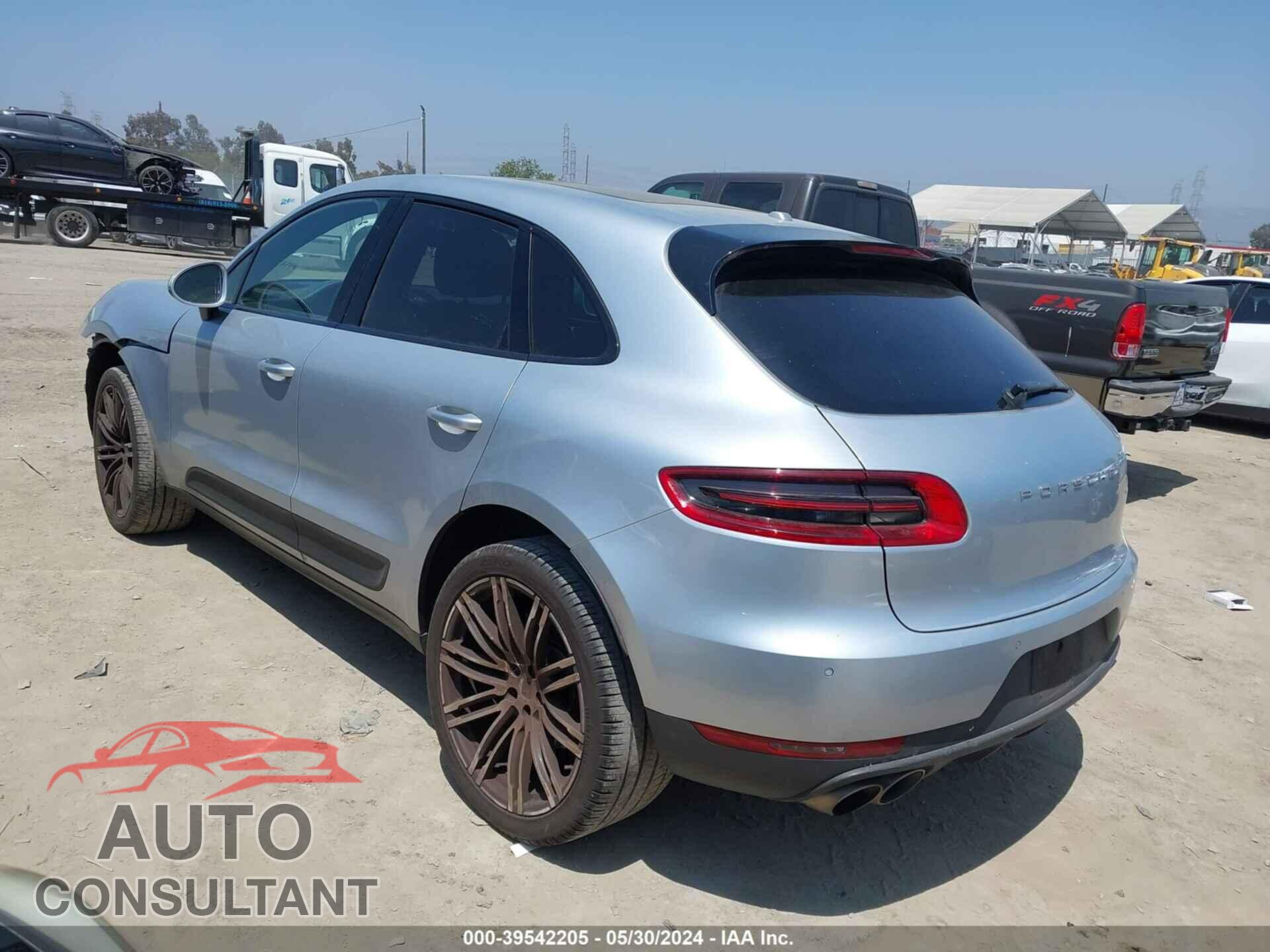 PORSCHE MACAN 2016 - WP1AB2A57GLB42955