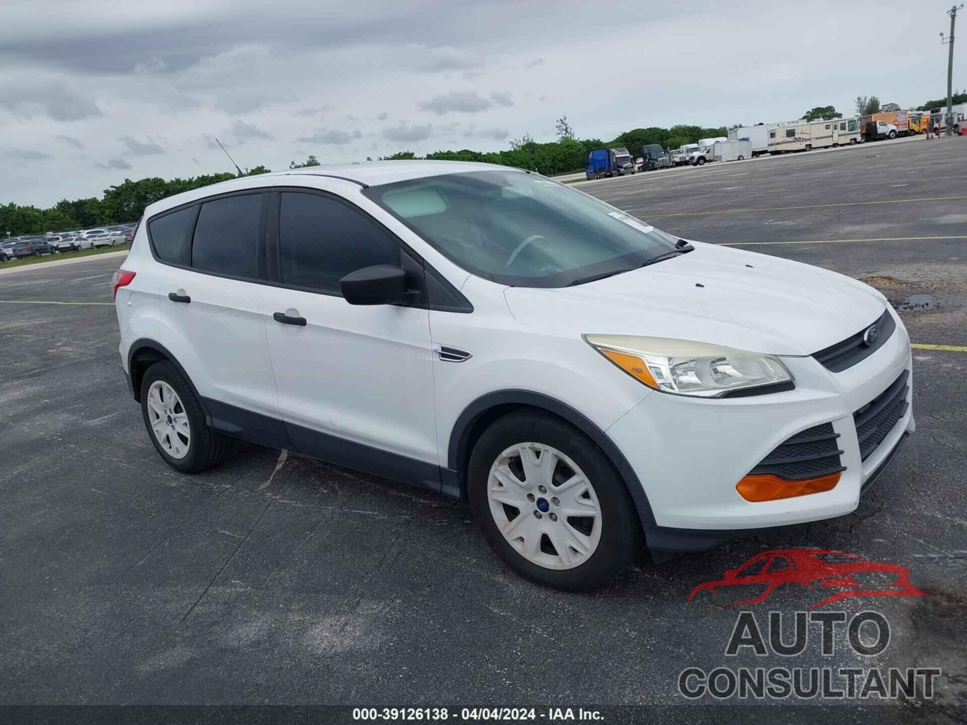 FORD ESCAPE 2016 - 1FMCU0F71GUA60681