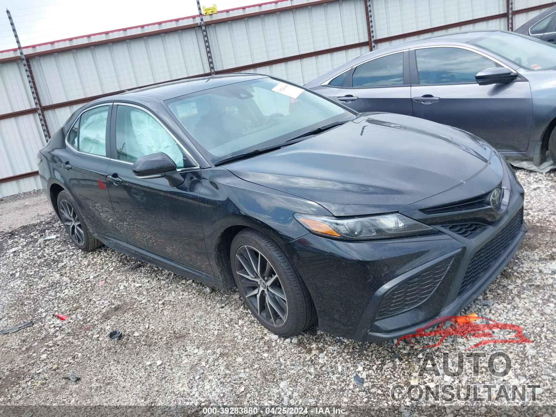 TOYOTA CAMRY 2023 - 4T1G11AK0PU728076
