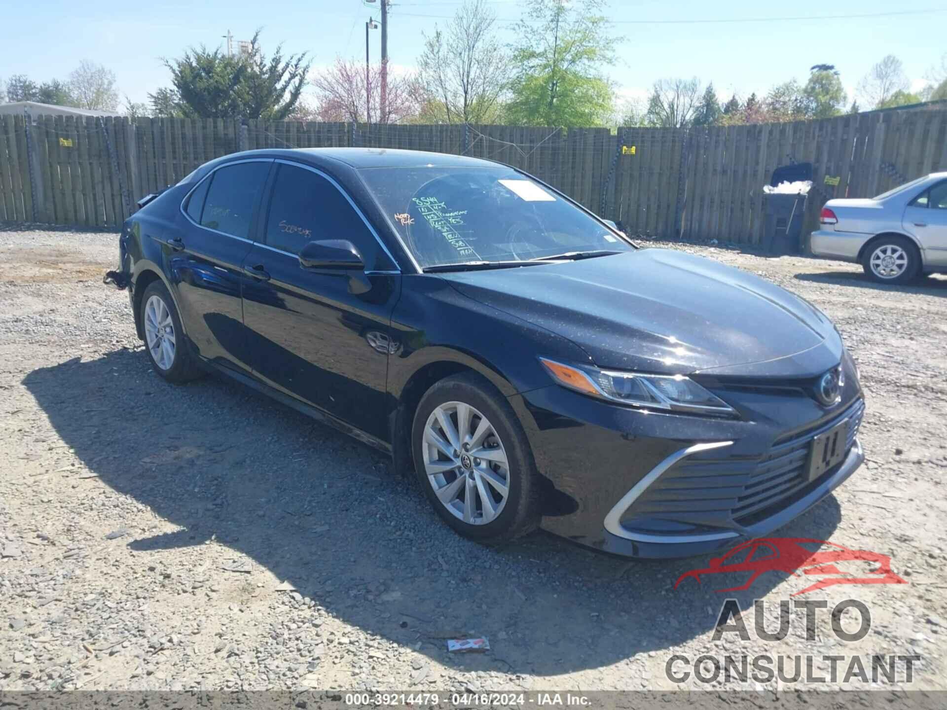 TOYOTA CAMRY 2022 - 4T1C11AK0NU652399