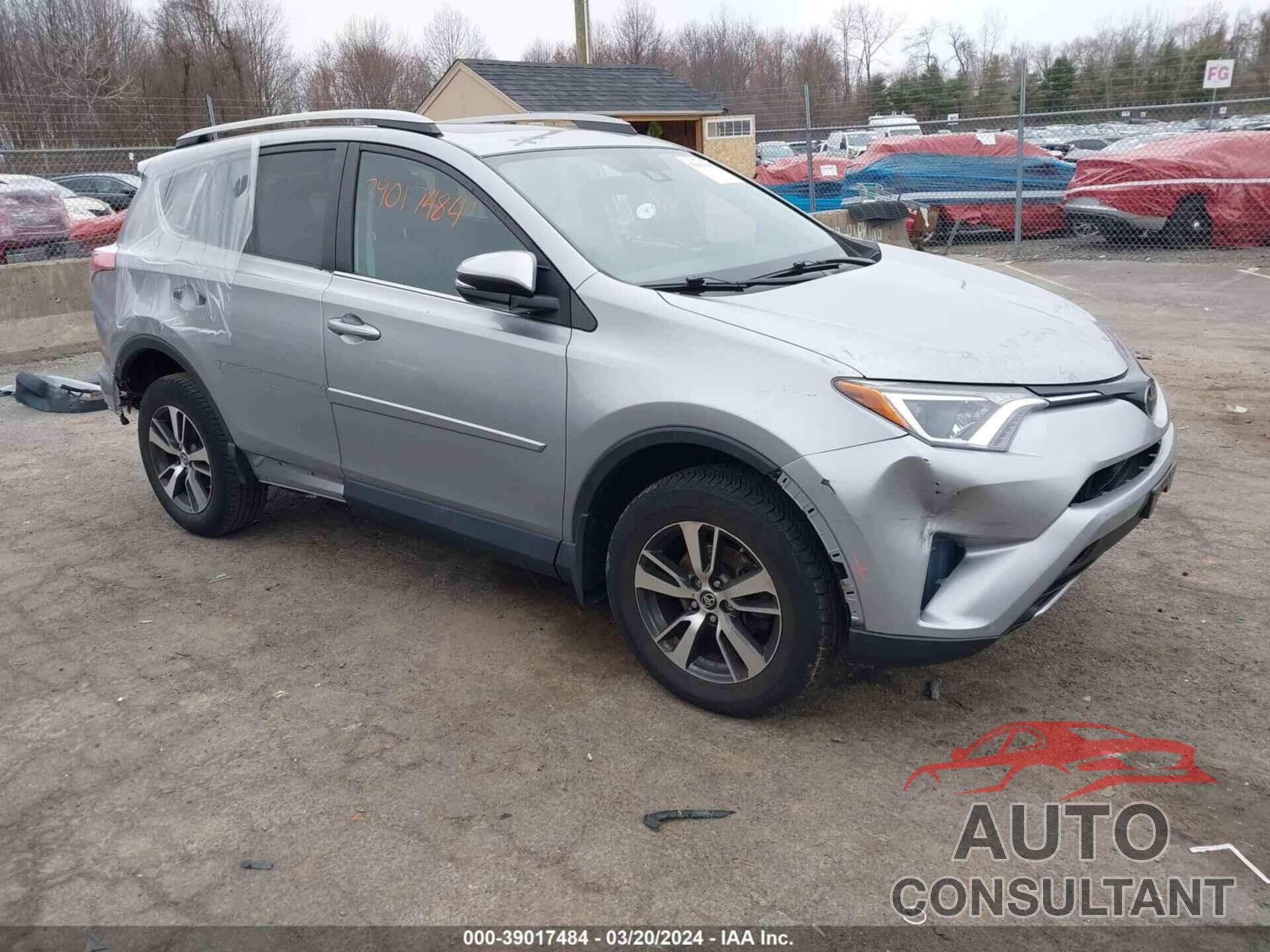 TOYOTA RAV4 2018 - 2T3RFREV0JW724217