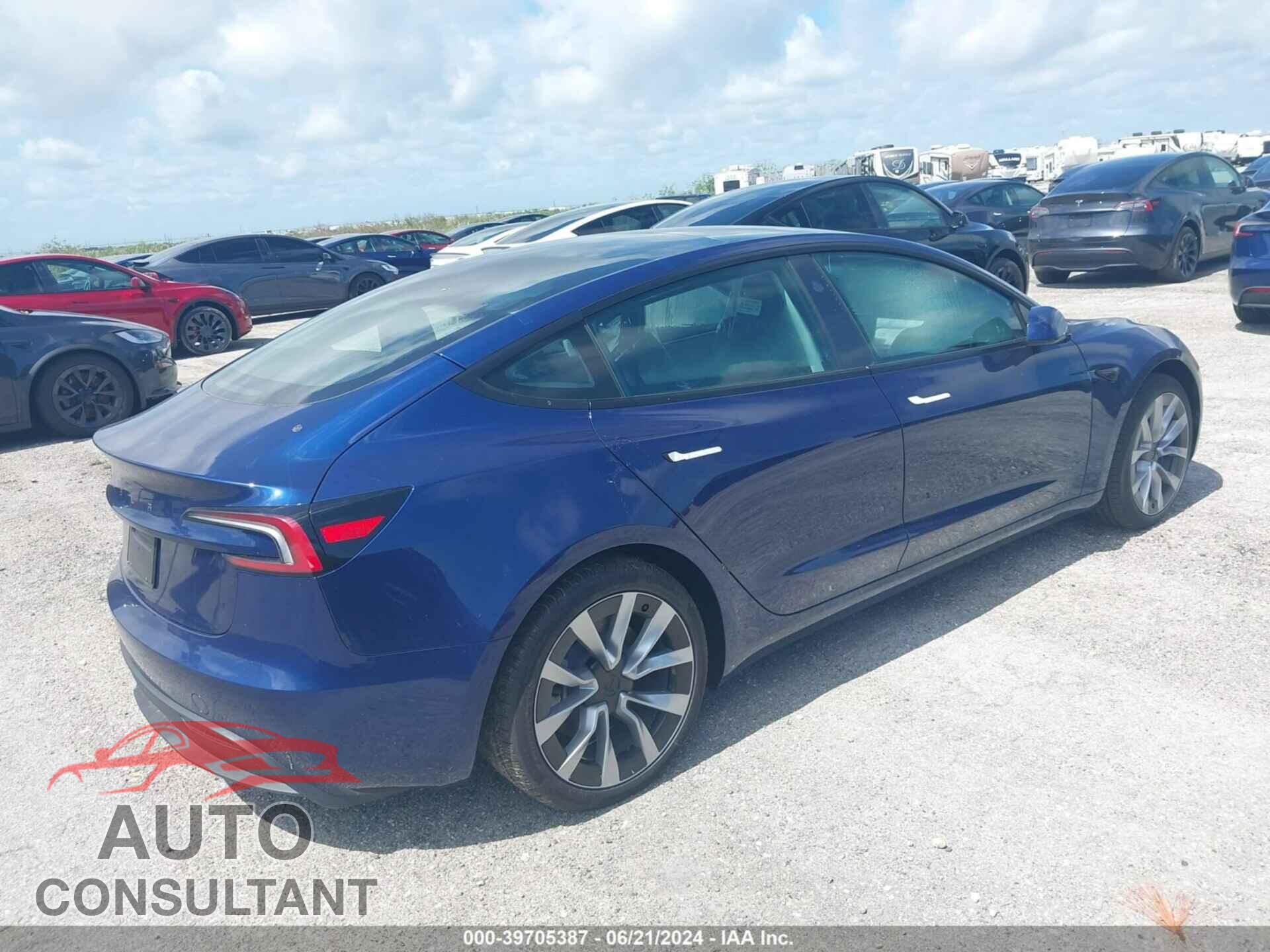 TESLA MODEL 3 2024 - 5YJ3E1EA5RF747968