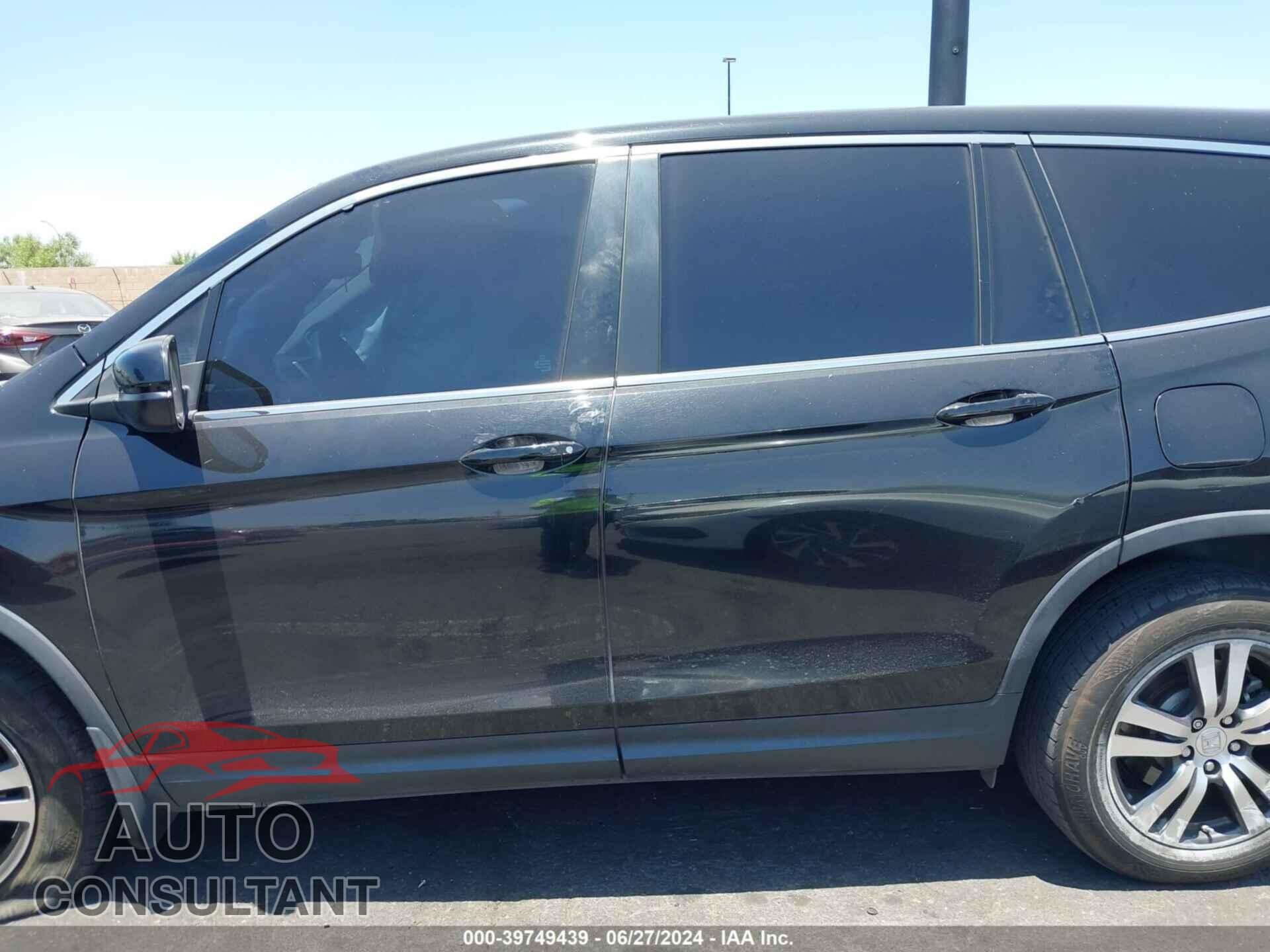 HONDA PILOT 2017 - 5FNYF5H52HB034937