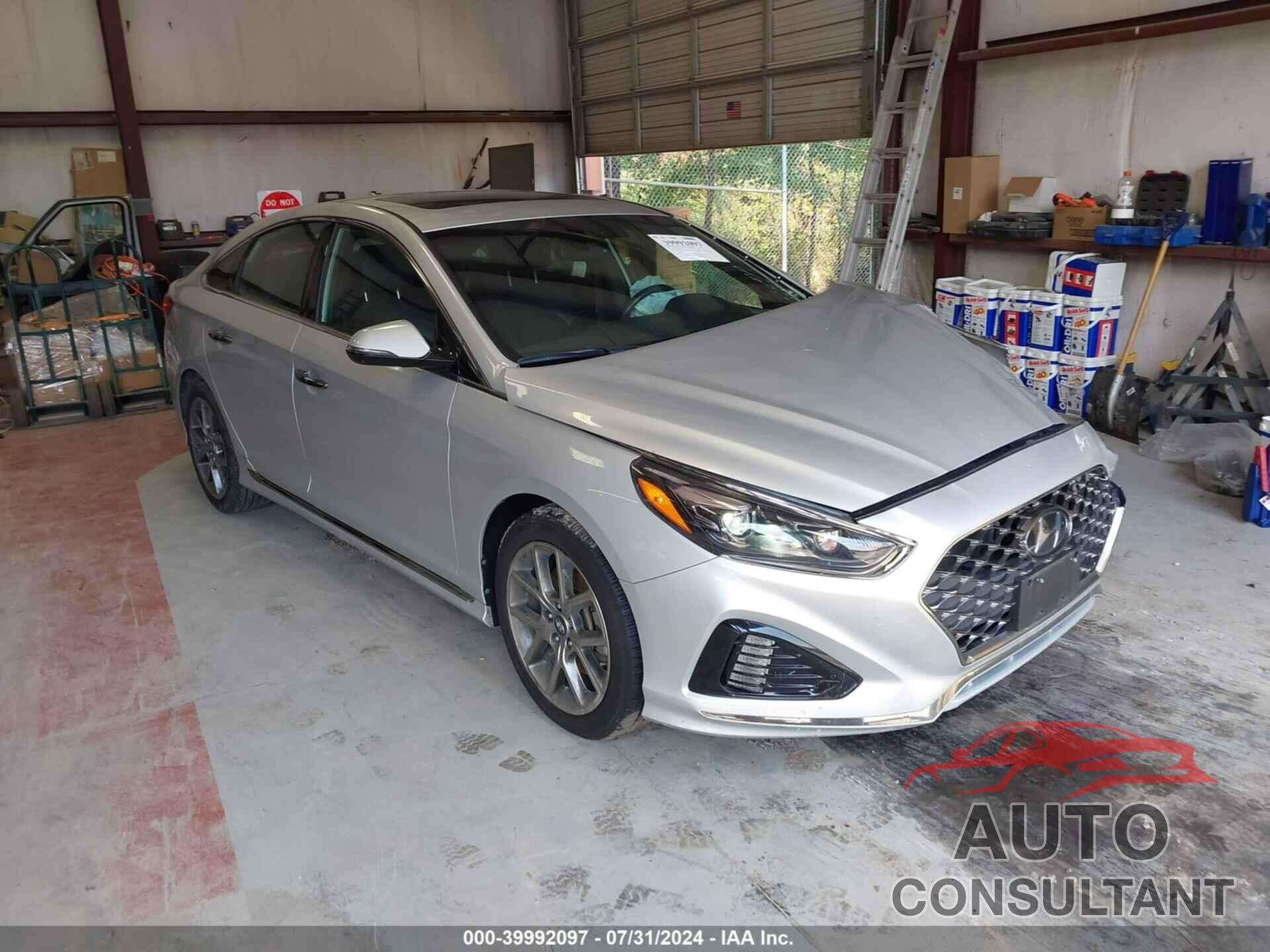 HYUNDAI SONATA 2018 - 5NPE34AB1JH699972