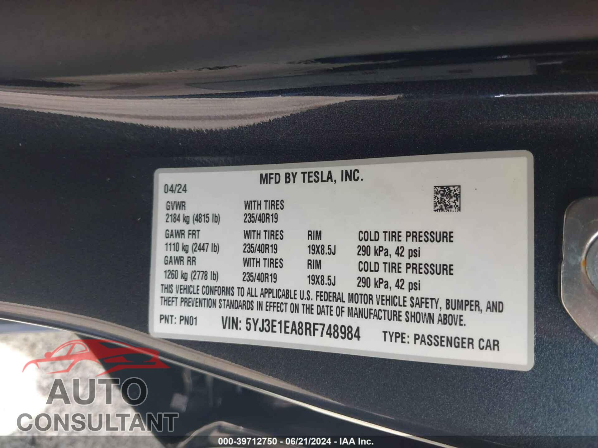 TESLA MODEL 3 2024 - 5YJ3E1EA8RF748984