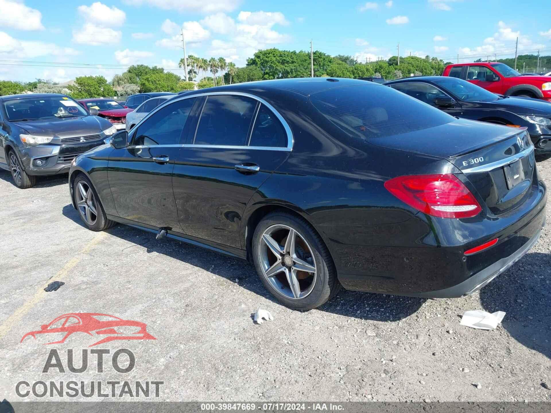 MERCEDES-BENZ E 300 2017 - WDDZF4JB4HA048089