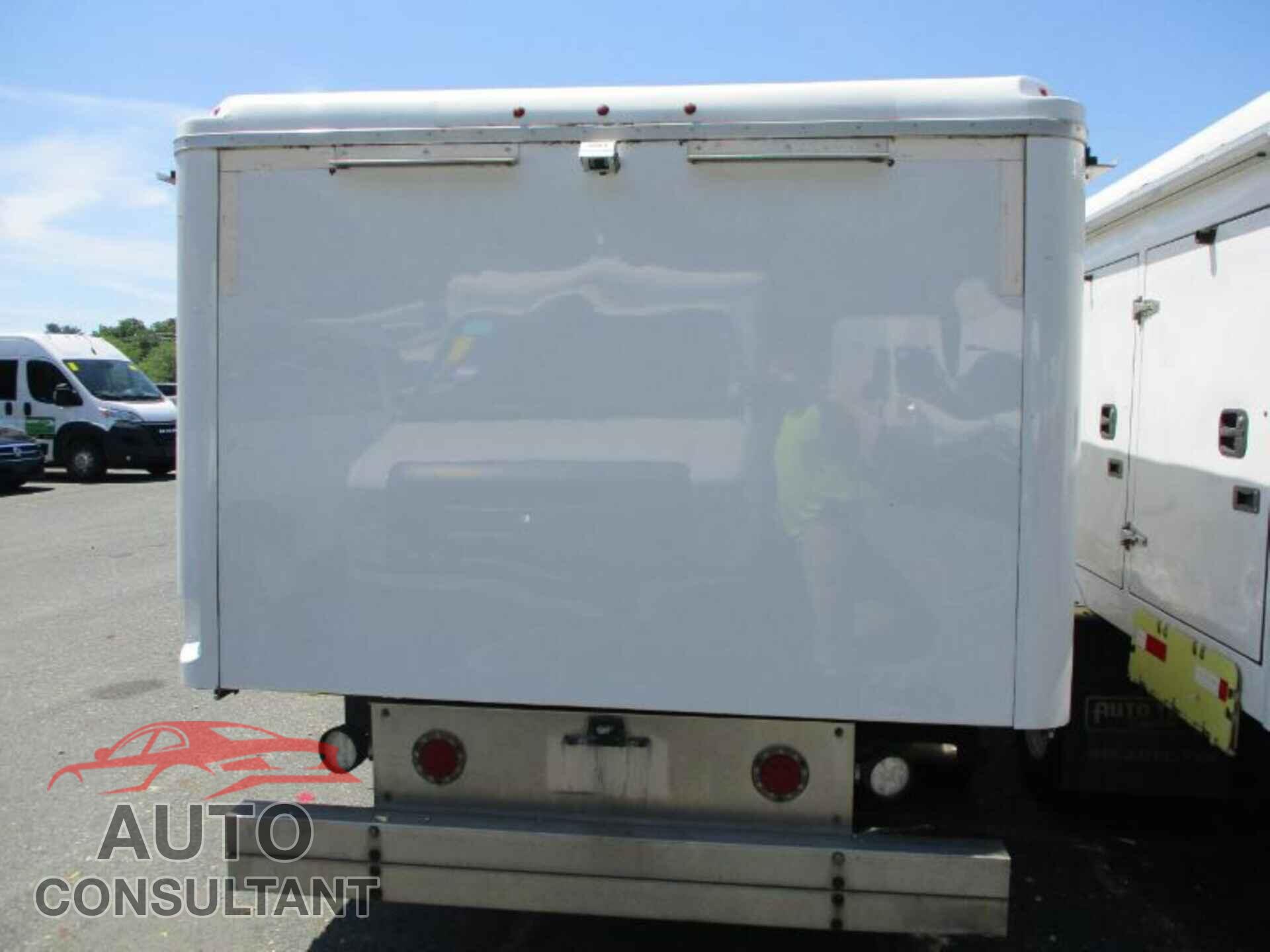 FORD ECONOLINE 2017 - 1FDXE4FSXHDC68649