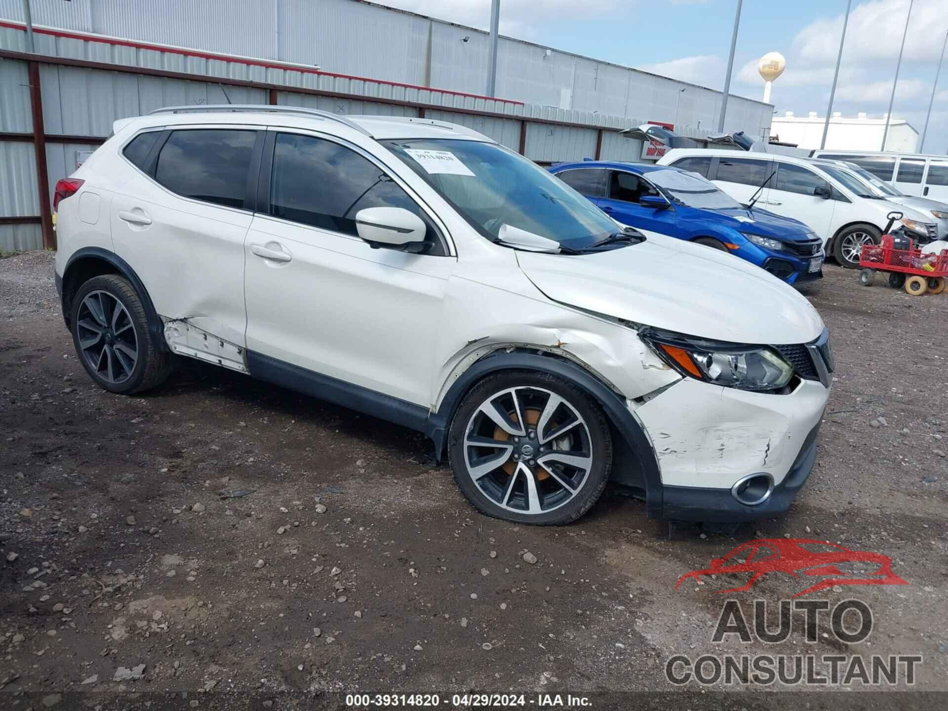 NISSAN ROGUE SPORT 2018 - JN1BJ1CP9JW182156