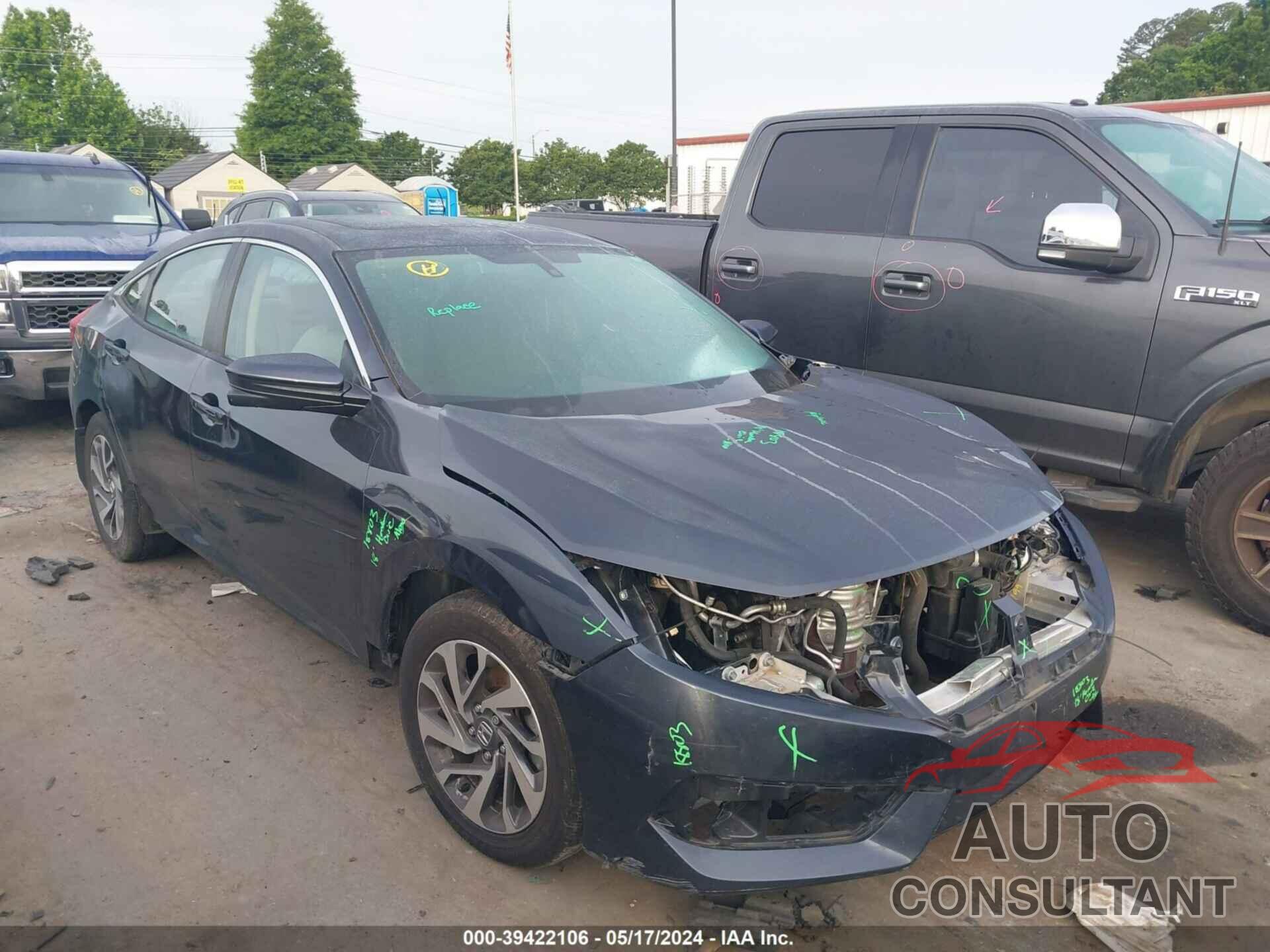 HONDA CIVIC 2018 - 2HGFC2F77JH582985