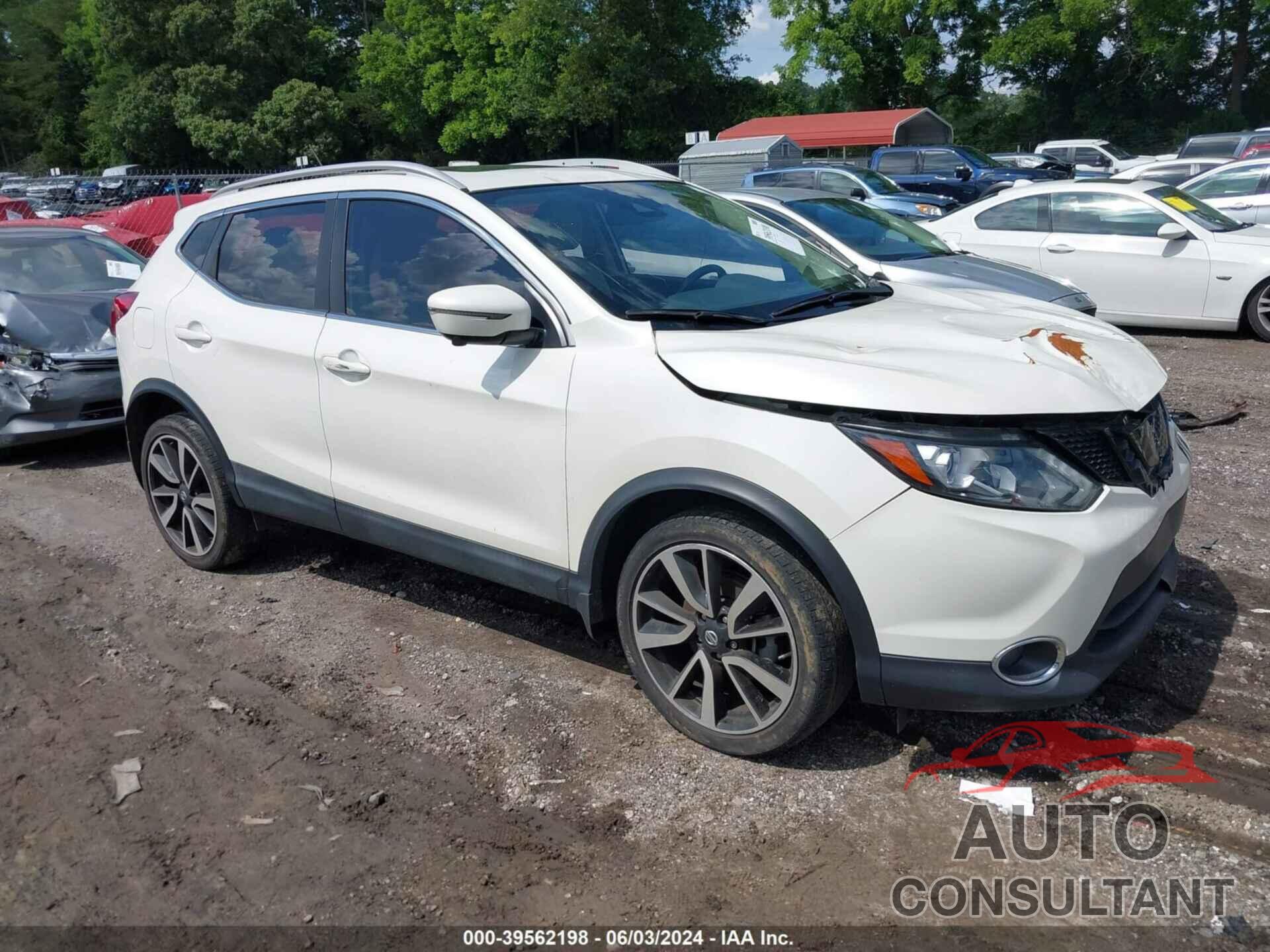 NISSAN ROGUE SPORT 2018 - JN1BJ1CR9JW203430